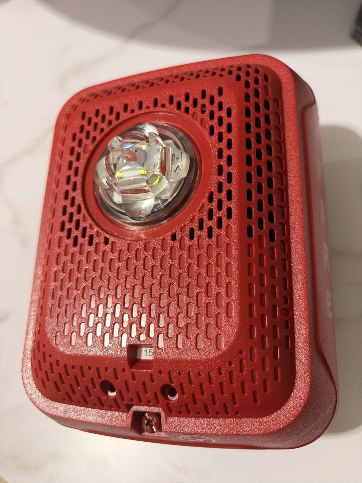 SYSTEM SENSOR SPSRLED L-Series Indoor Speaker Wall-Mounted LED Strobe Red - P8