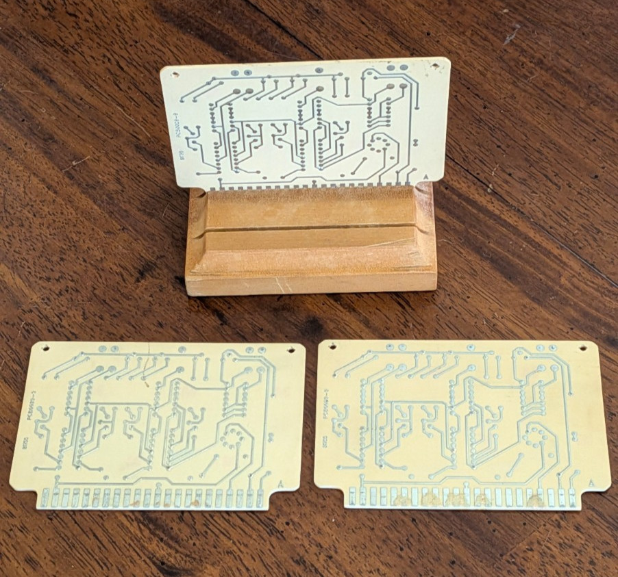 Vintage Lot of 3 Auto Track Timing Circuit Boards w/Wood Holder 81755 PCB0029-9