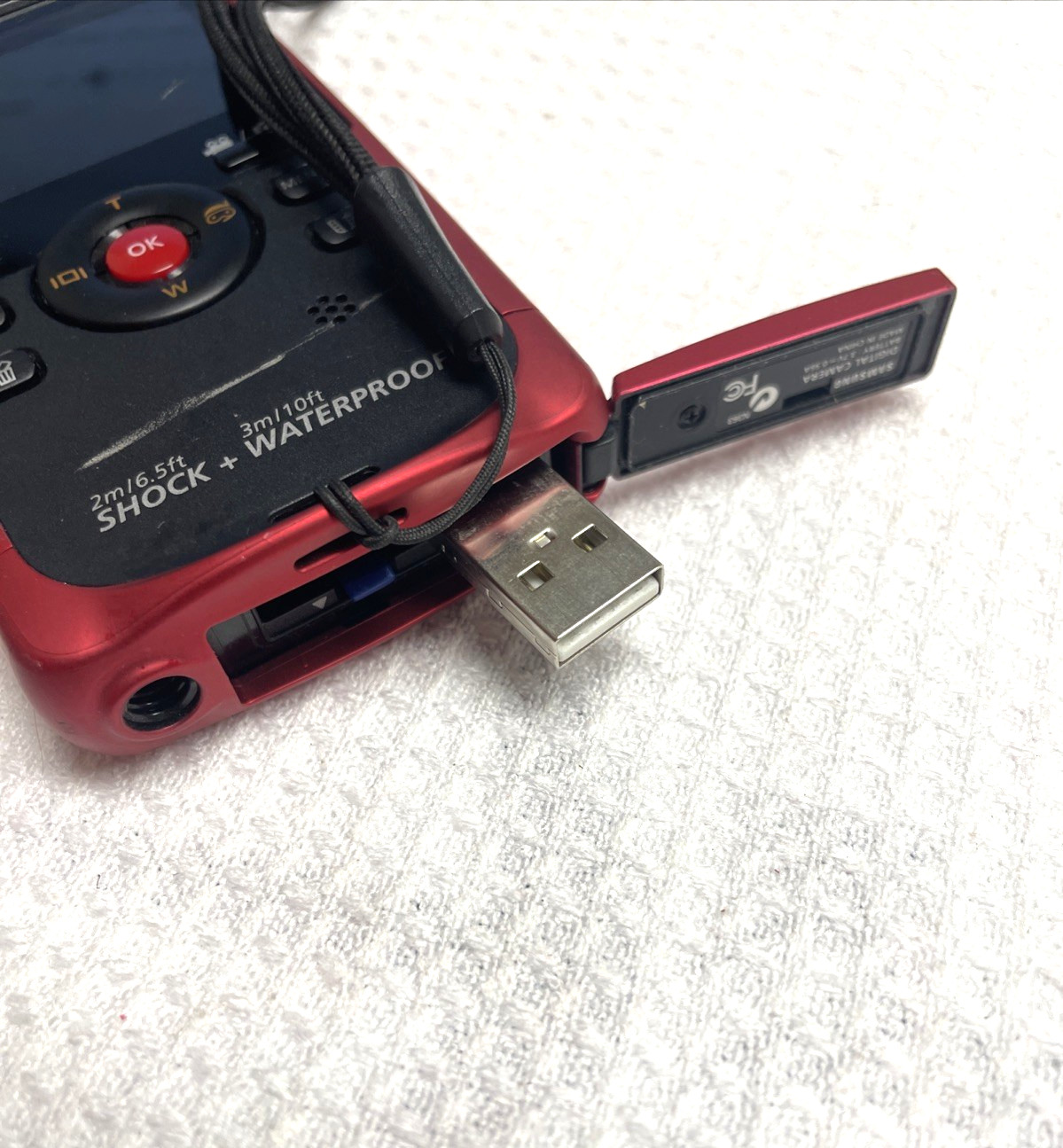Samsung HMX-W190RN/XAA Camcorder/Camera Waterproof/WORKING