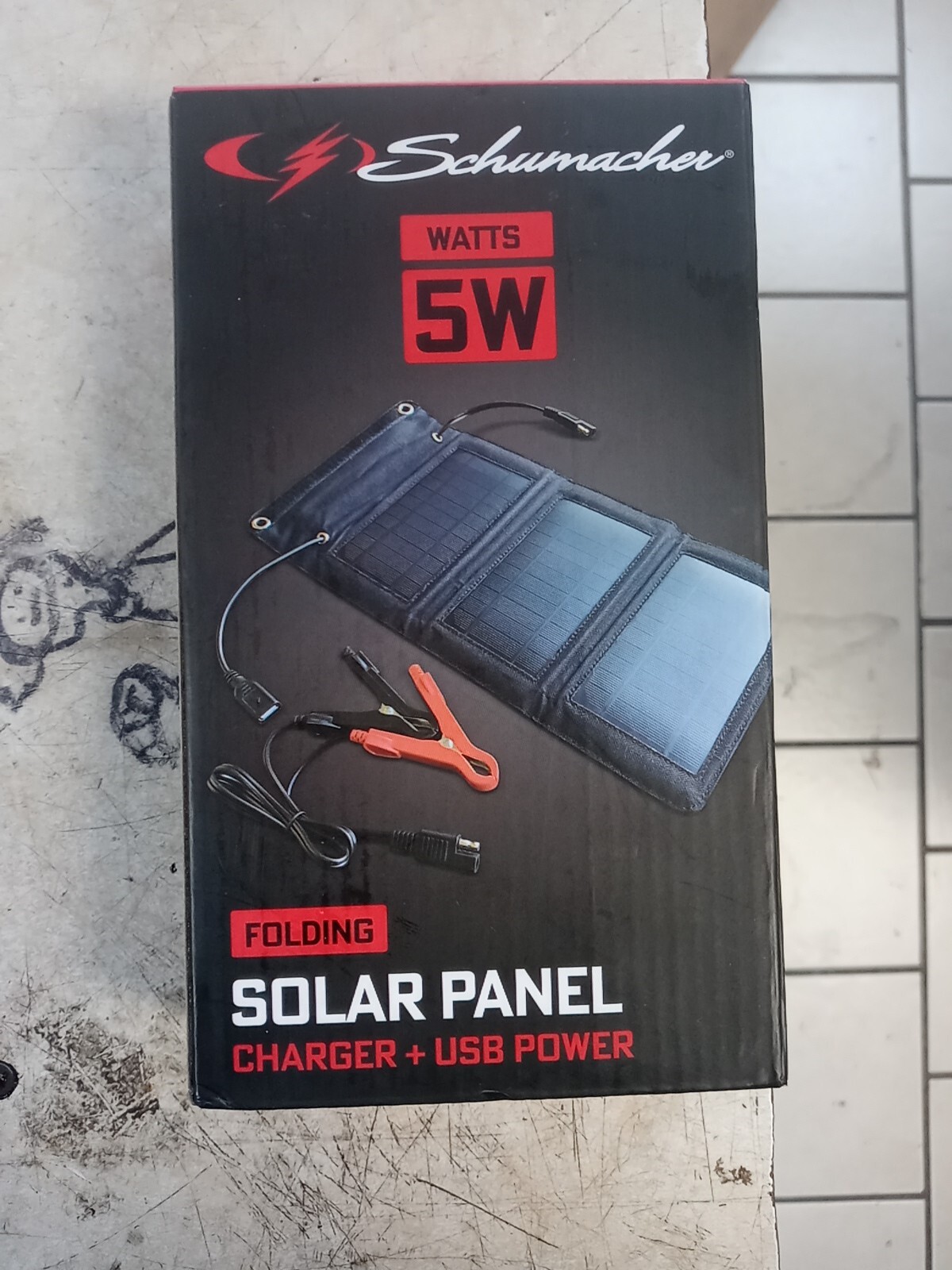 Schumacher 5 Watts Folding Solar Panel Charger + USB Power (A6)