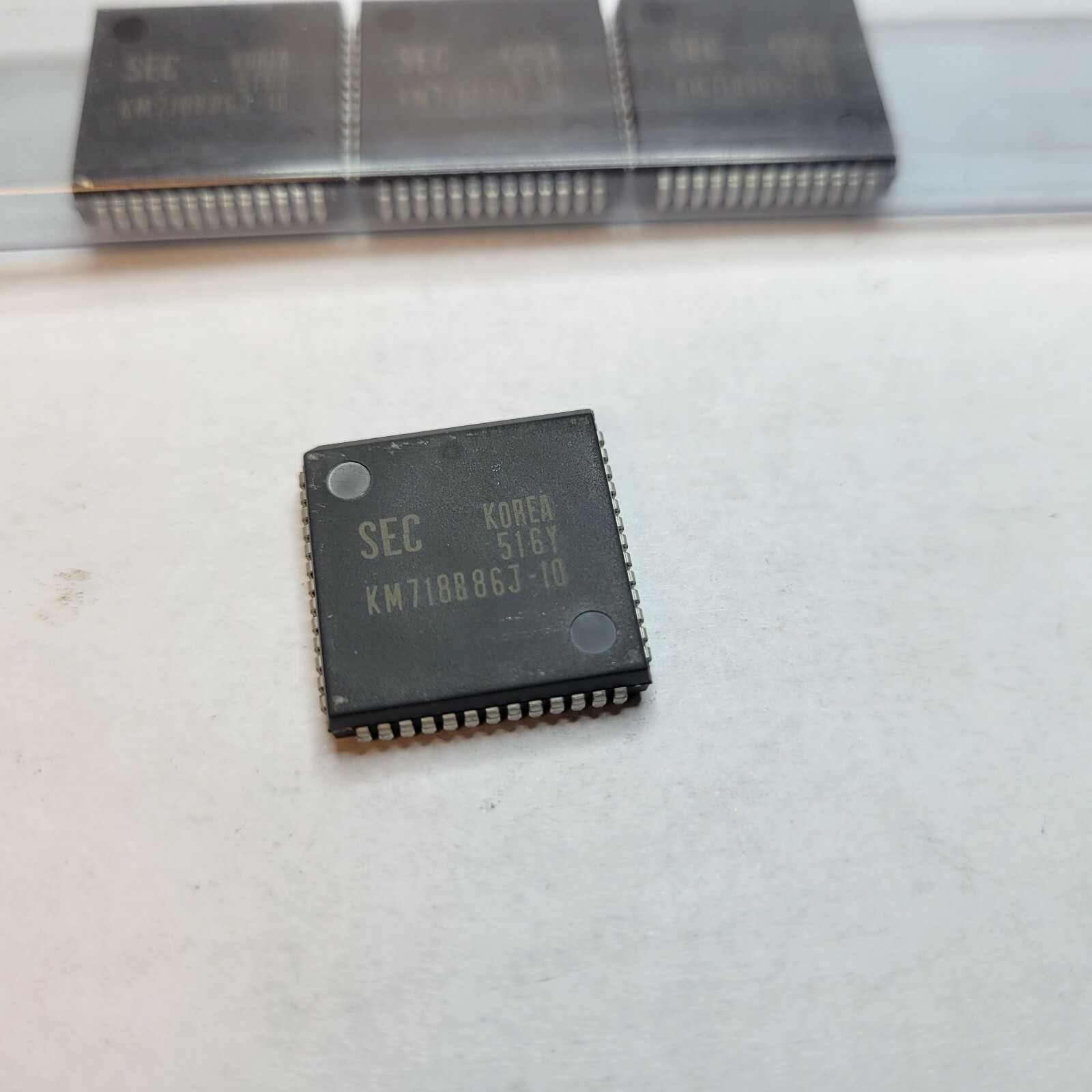 km718b86j-10 SAMSUNG NEW $24