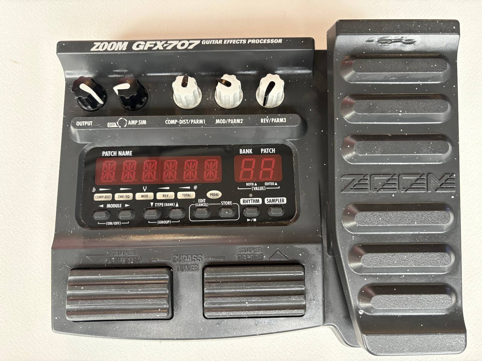 Zoom GFX-707 Guitar Effects Processor