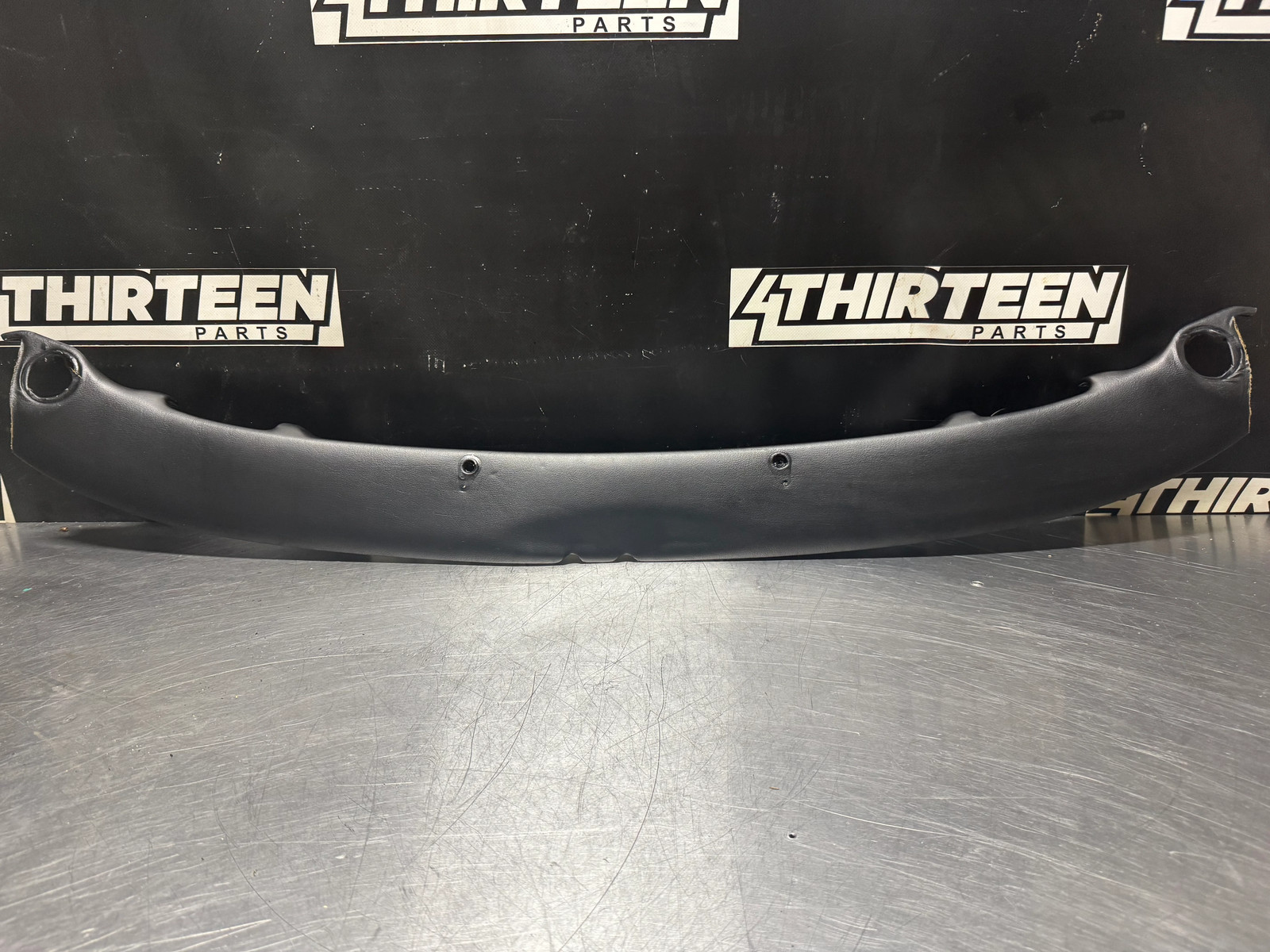97-04 C5 CORVETTE WINDSHIELD UPPER TRIM MOLDING BLK OEM 10247725 #N256