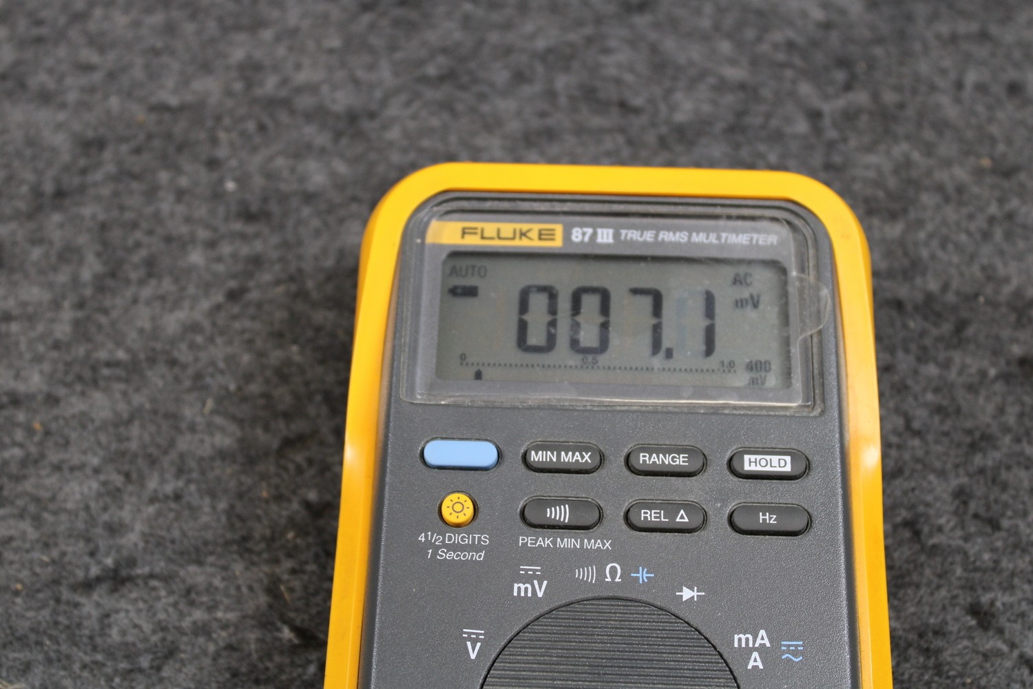 Fluke 87iii True RMS Digital Multimeter w/Test Leads (465191)