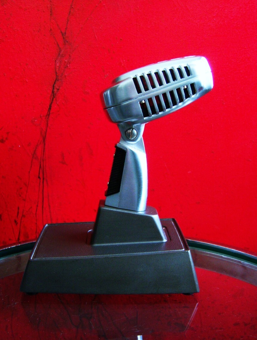 Vintage 1960's Shure 737A crystal super cardioid microphone w period S37A stand