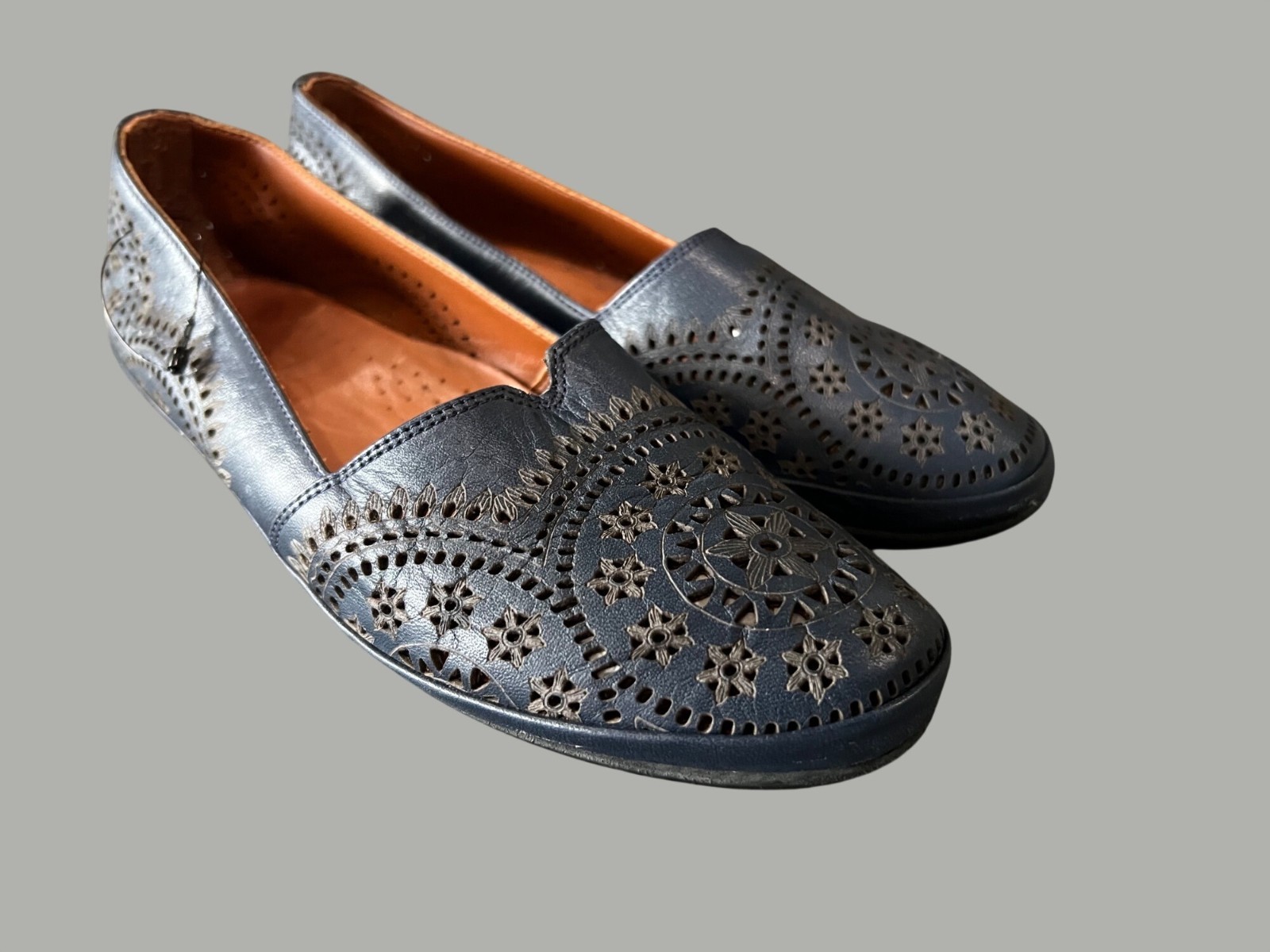 Spring Step Blue Laser-Cut Slip-On Flats Size 6.5 Casual Comfort Shoes For Women