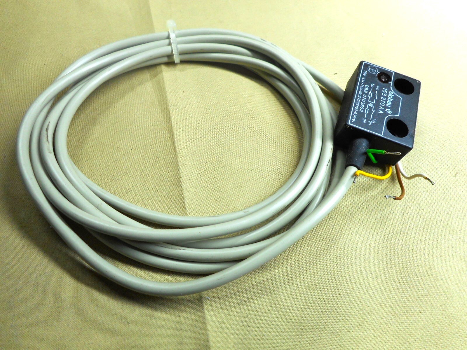 ELOBAU 153270AA Safety Sensor (NOS)