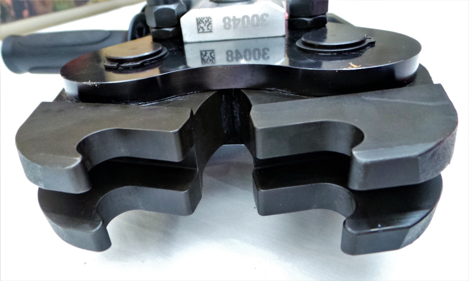 NOVA PRESS ACO401 Battery Pressing Tool with Case.