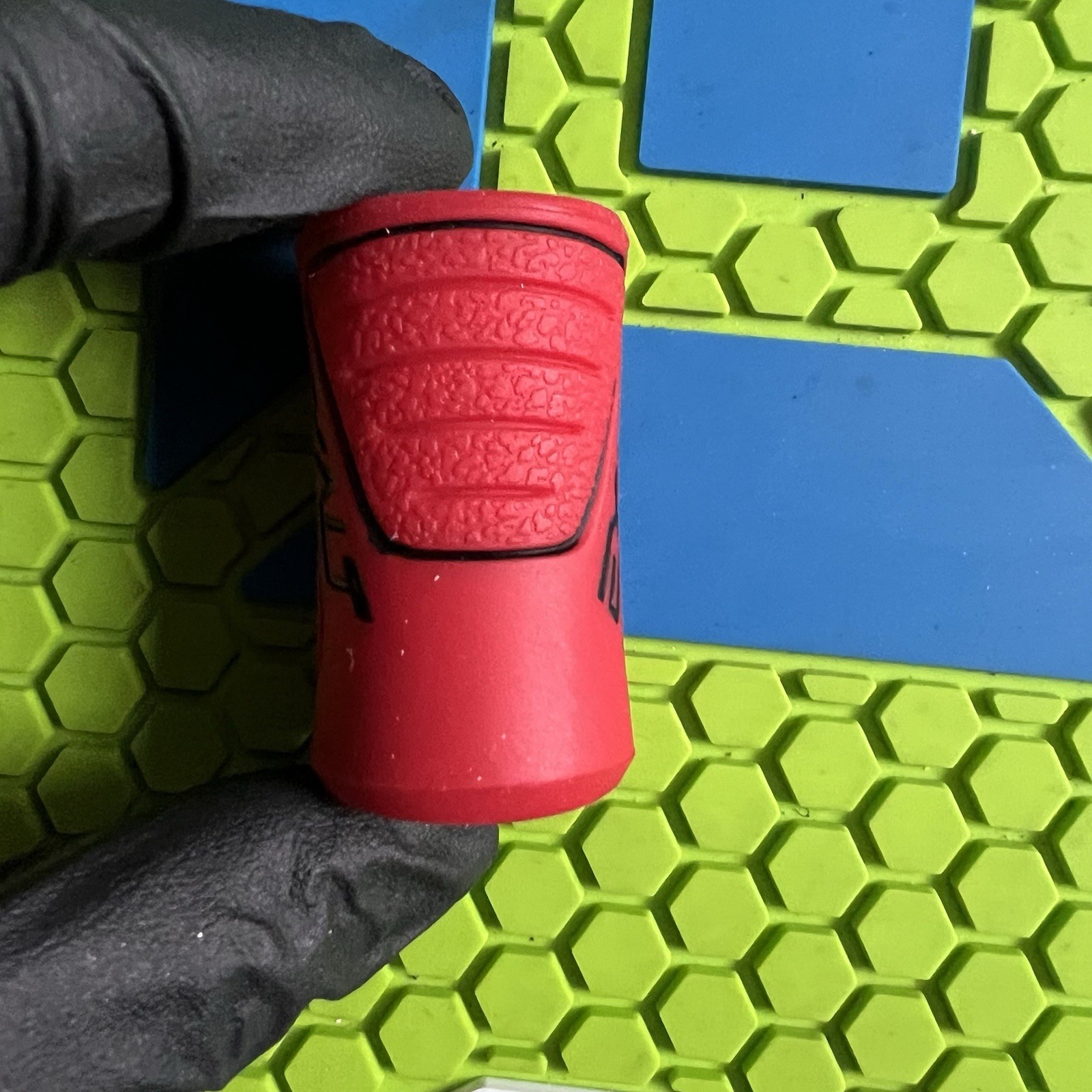 EXALT FOREGRIP / REGULATOR GRIP FOR PAINTBALL MARKER - RED / BLACK
