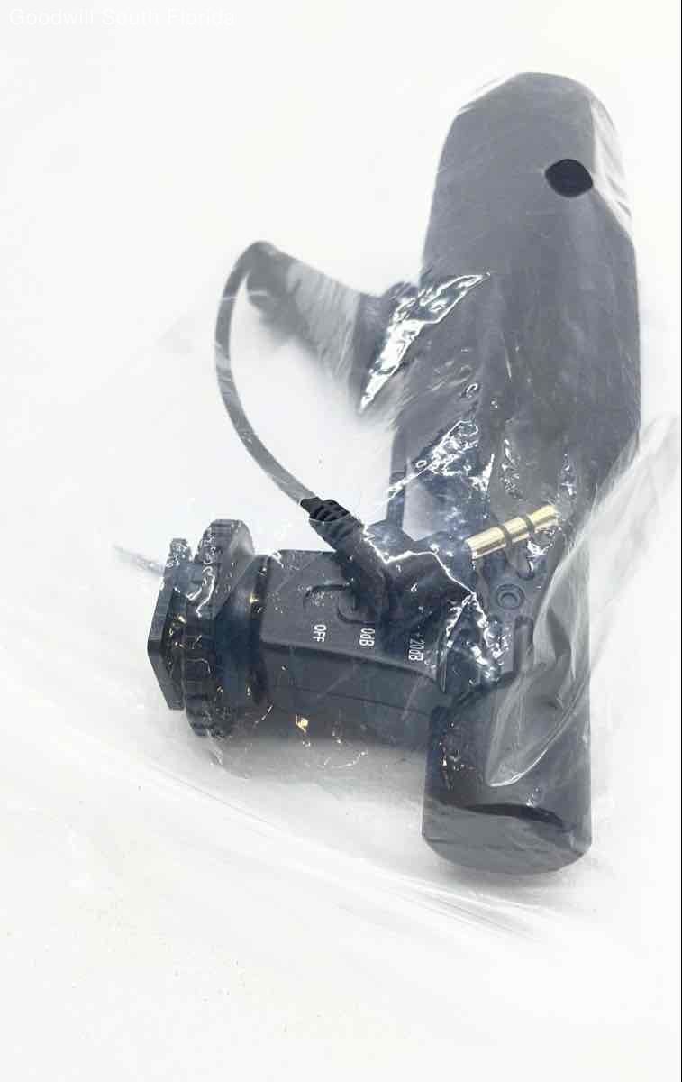 MIC-05 Video Black 3.5mm Plug Camera Accessory Microphone Not Tested