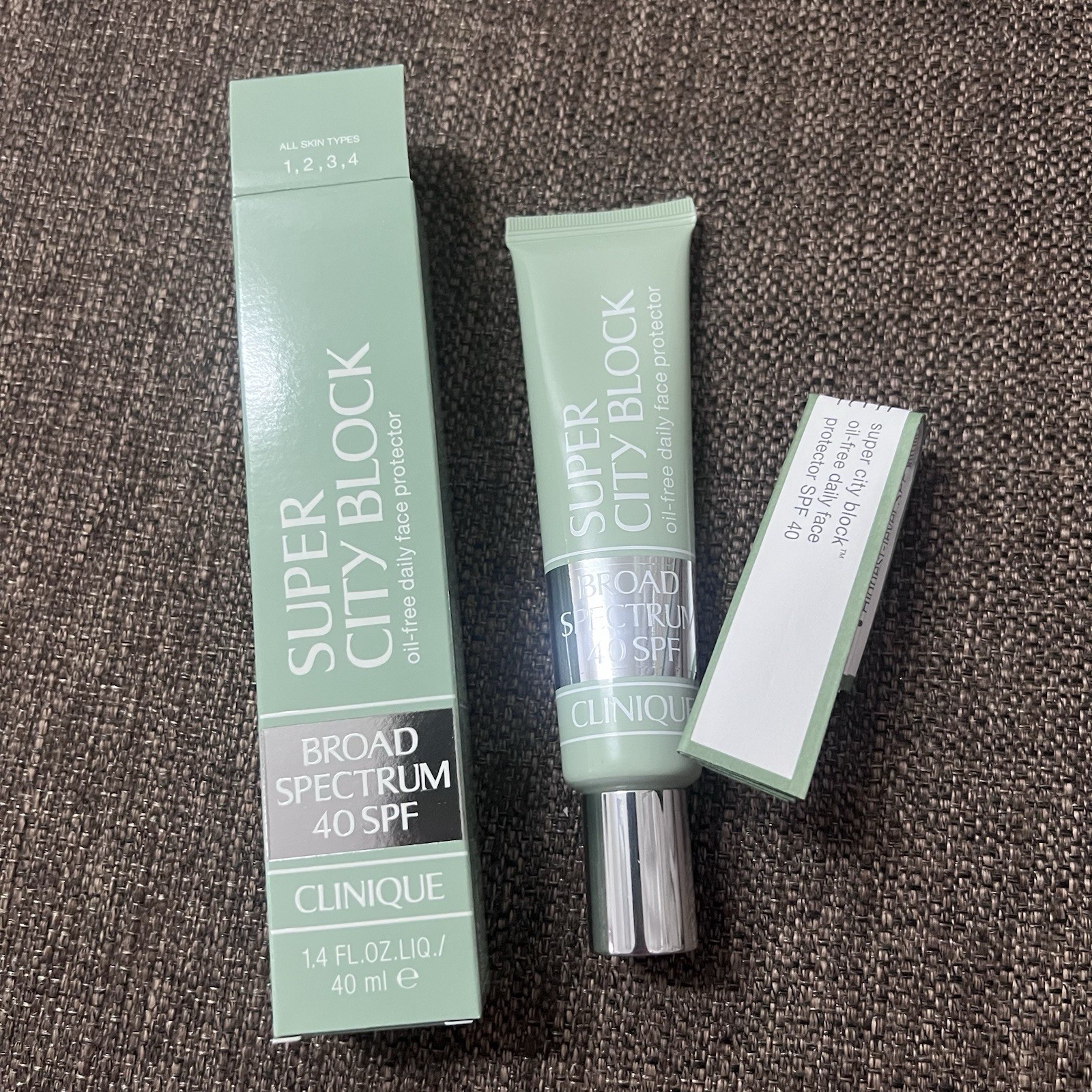 Clinique Super City Block Oil-Free Daily Face Protector SPF 40 New Sealed April