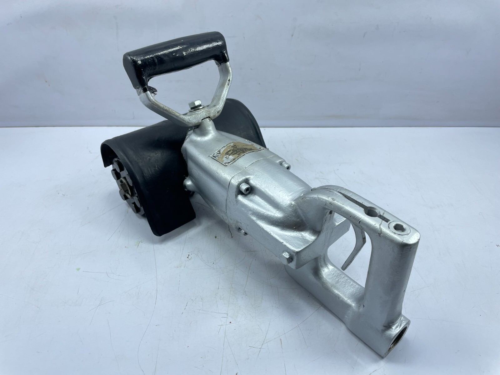 Aurand MP-6 592264 Pneumatic Deck Scaler Paint Rust Remove Surface Cleaning Tool