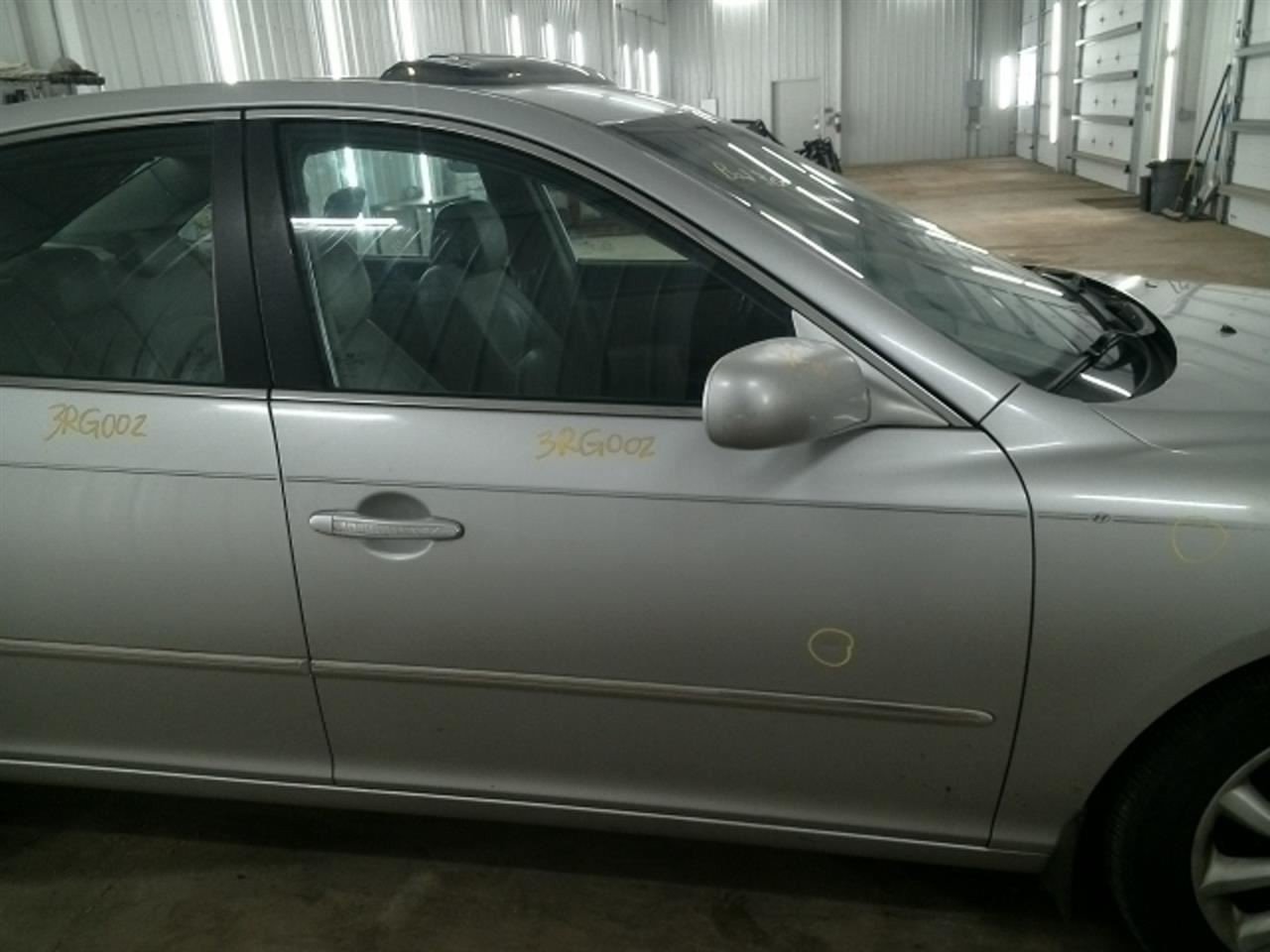 Driver Left Front Spindle/Knuckle Thru 10/05/07 Fits 06-08 AZERA 104864165