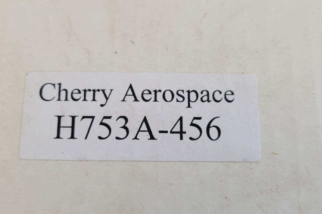 NEW Cherry Aerospace Cherrymax H753A-456 right angle pulling head