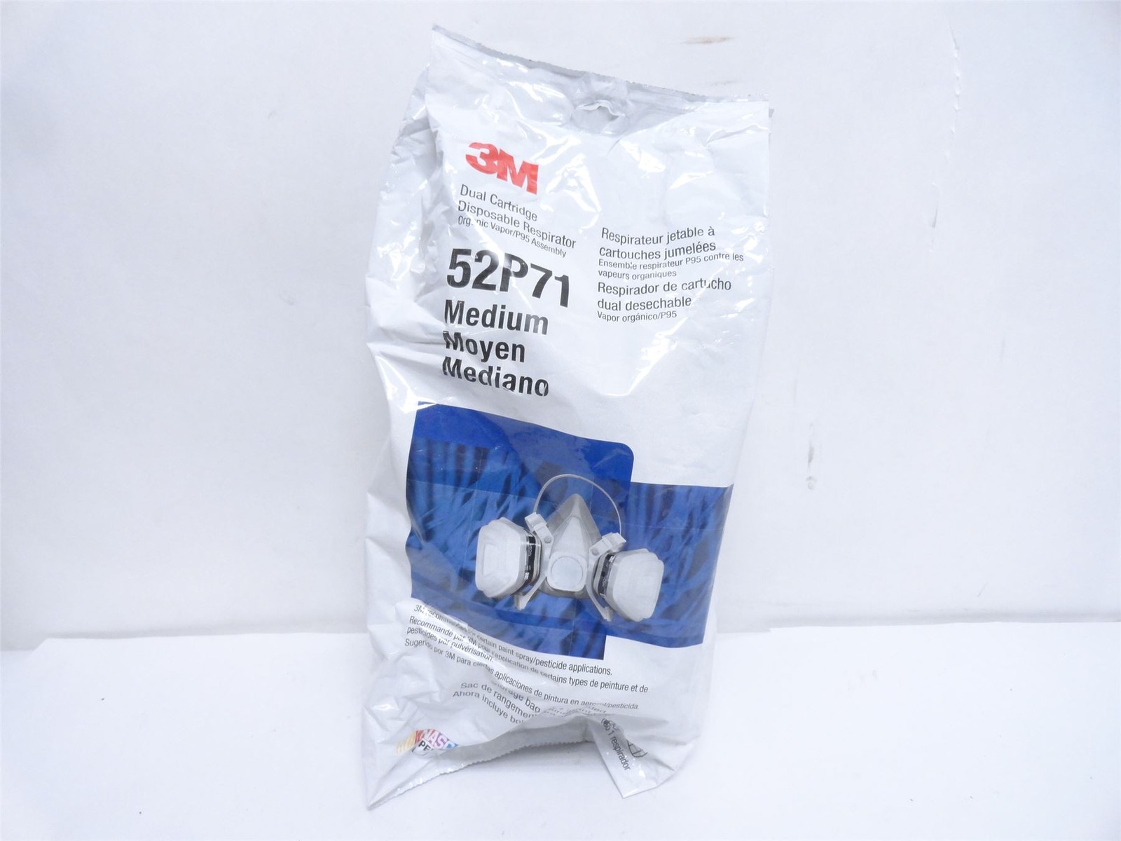 250032 New-No Box; 3M 52P71 Medium Half Mask Respirator Kit; W/2 Cartridges
