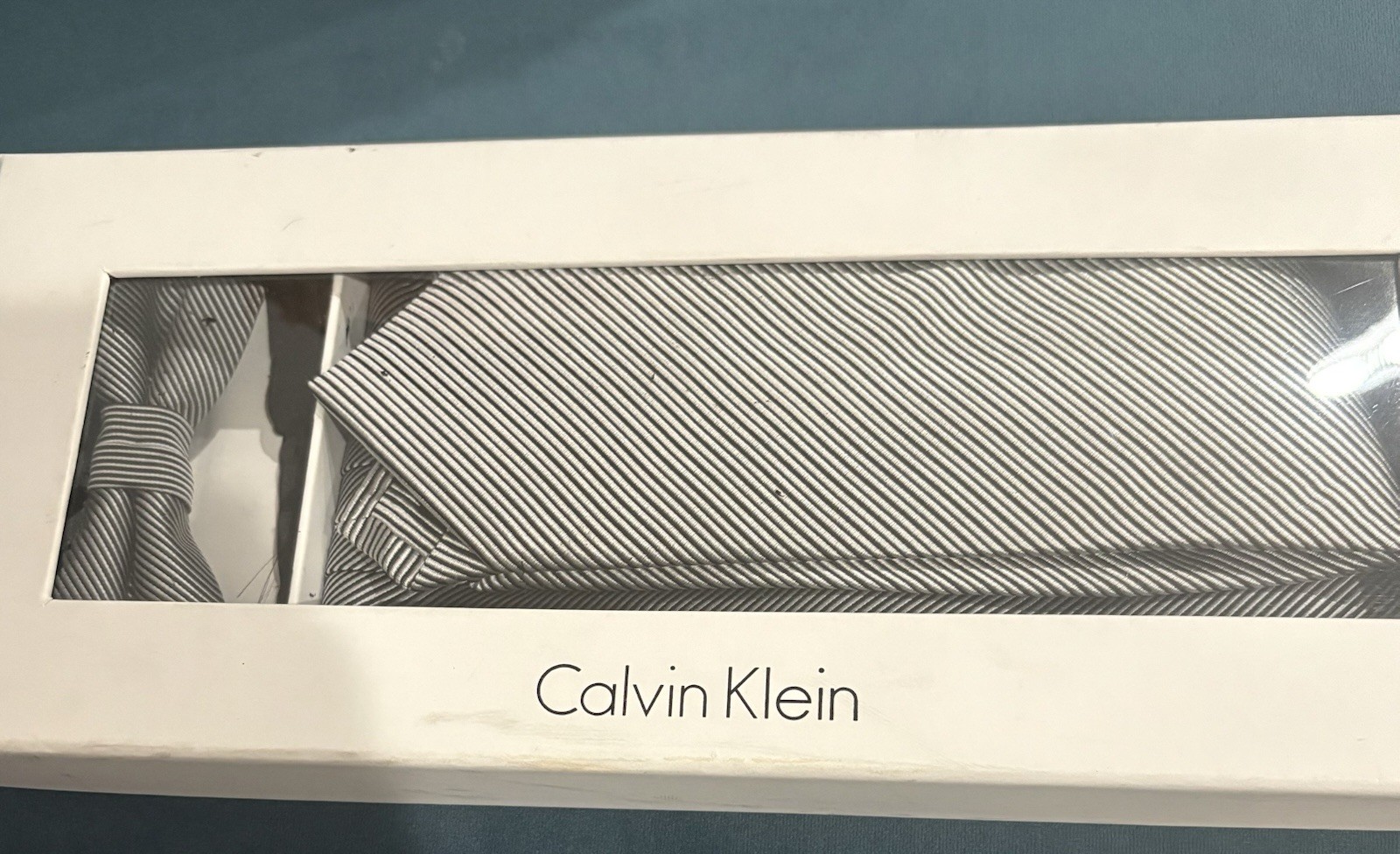 Calvin Klein Black/Silver Silk Cummerbund & Bowtie Set  Wedding Tux  Free Ship