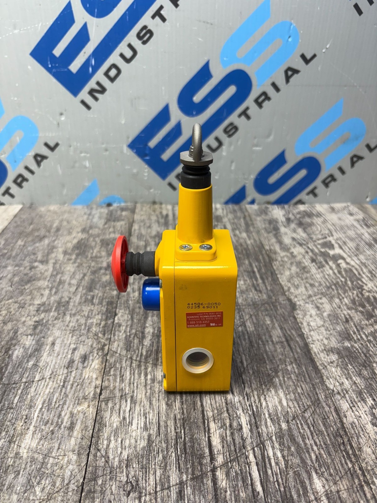 STI/OMRON SAFETY ROPE PULL SWITCH ER6019