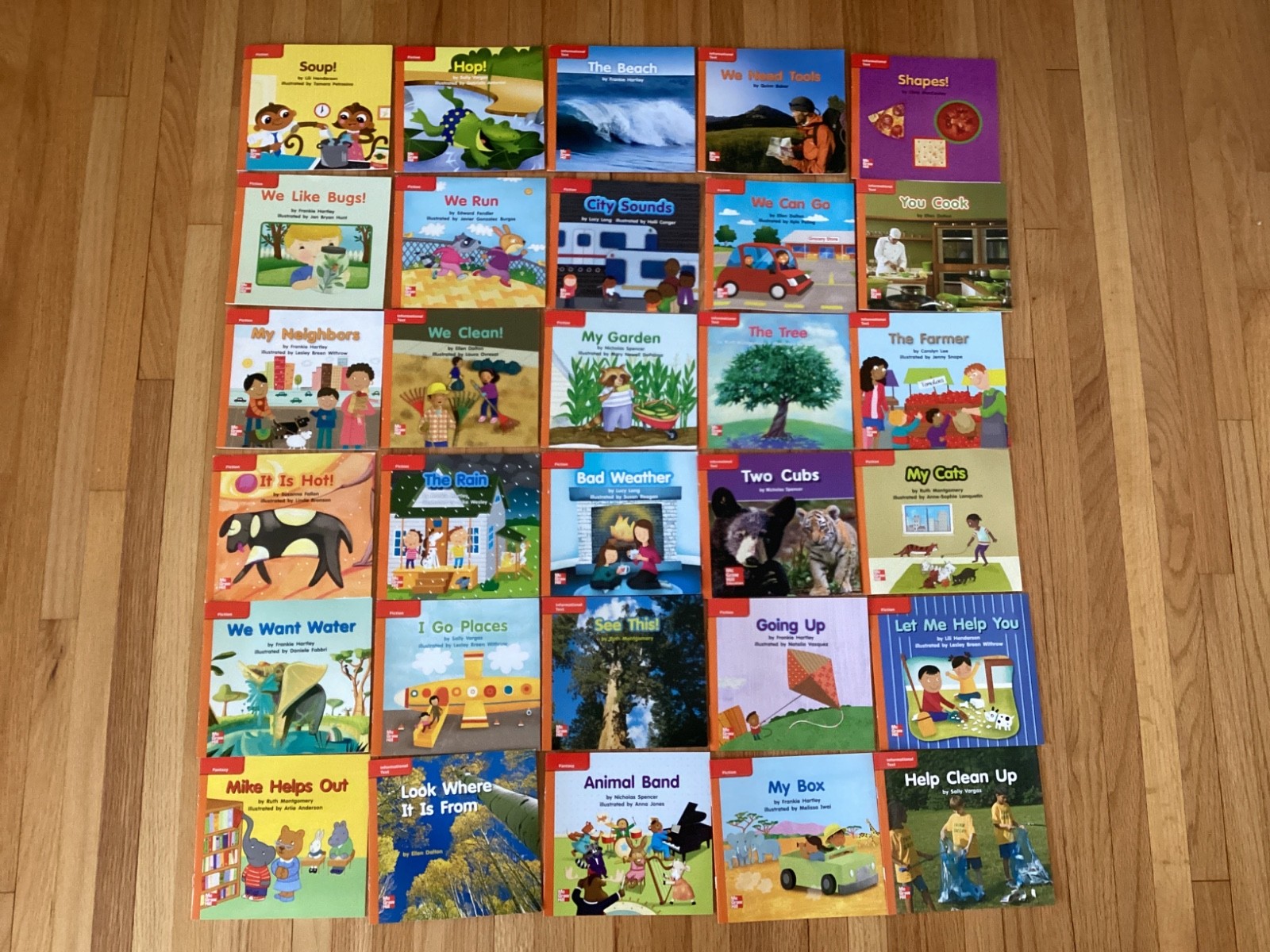 MCGRAW HILL WONDERS LEVELED READERS / GRADE-K / APPROACHING LEVEL / 30 BOOKS