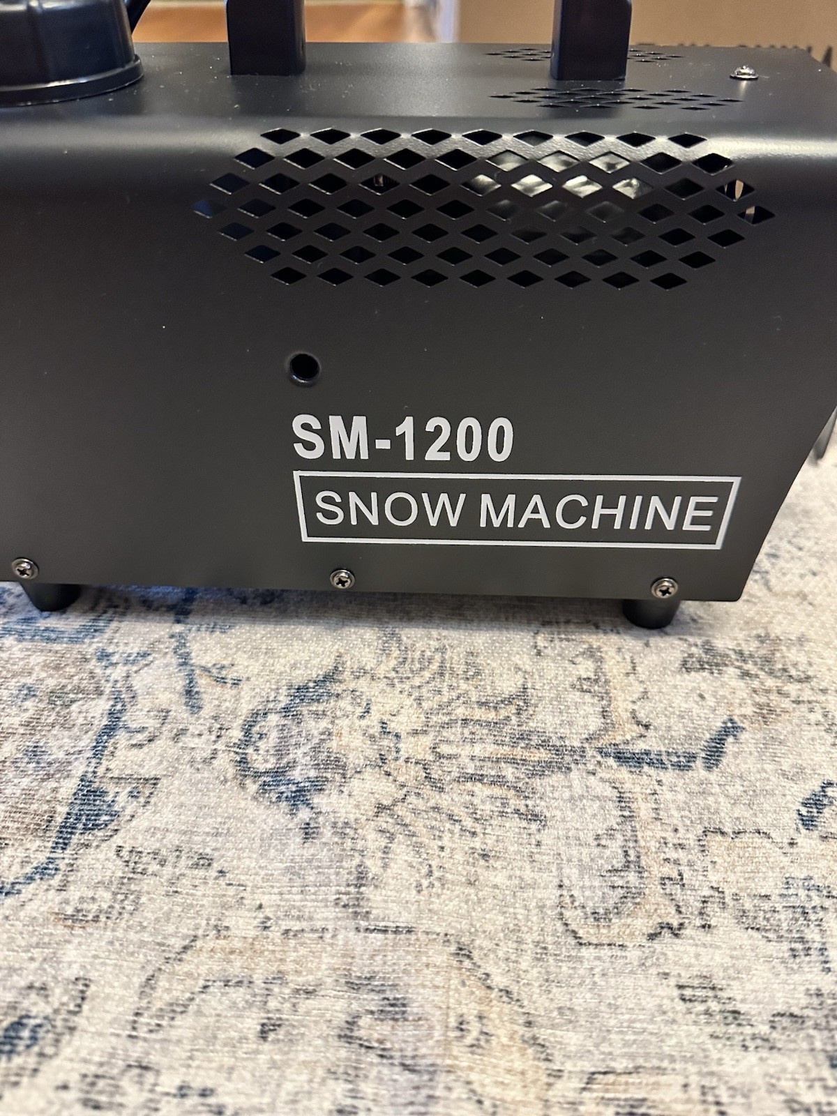 Snow Machine, 1200W Wireless Remote Control Snow Maker Machine for Outdoors Port