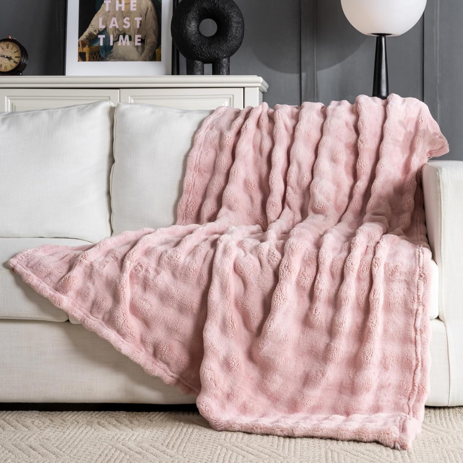 Pink Faux Fur Throw Blanket for Couch, Soft Fluffy Bubble Blanket for Bed Sofa