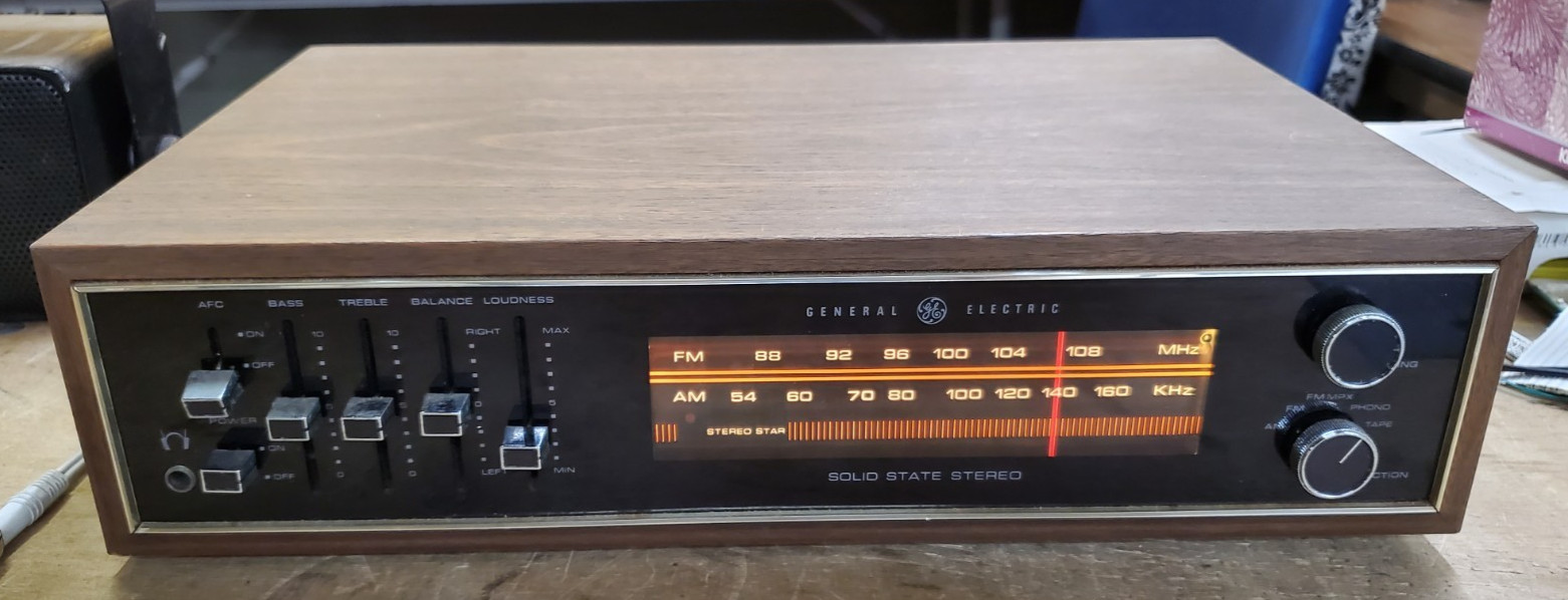 Vintage General Electric GE T2050A Solid State Stereo Receiver, Tested
