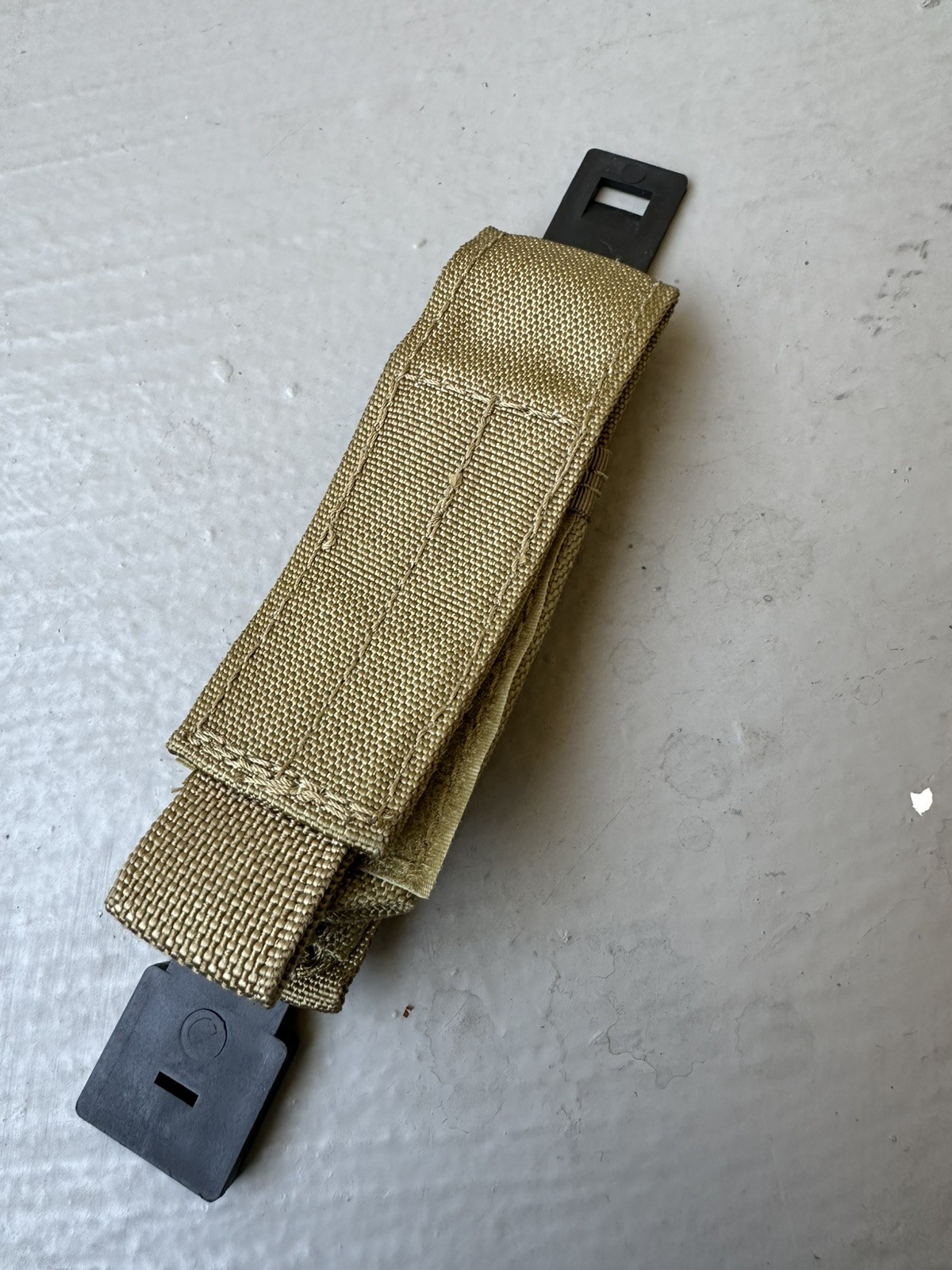 Tactical Tailor Single 9mm Pistol Mag Flashlight Multitool Pouch Khaki MOLLE MAV