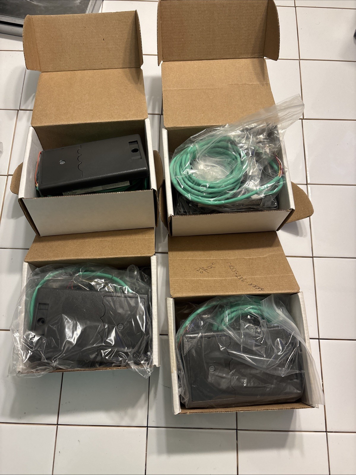 Lot Of 4 Guardall Switch Plate Reader SP2N New
