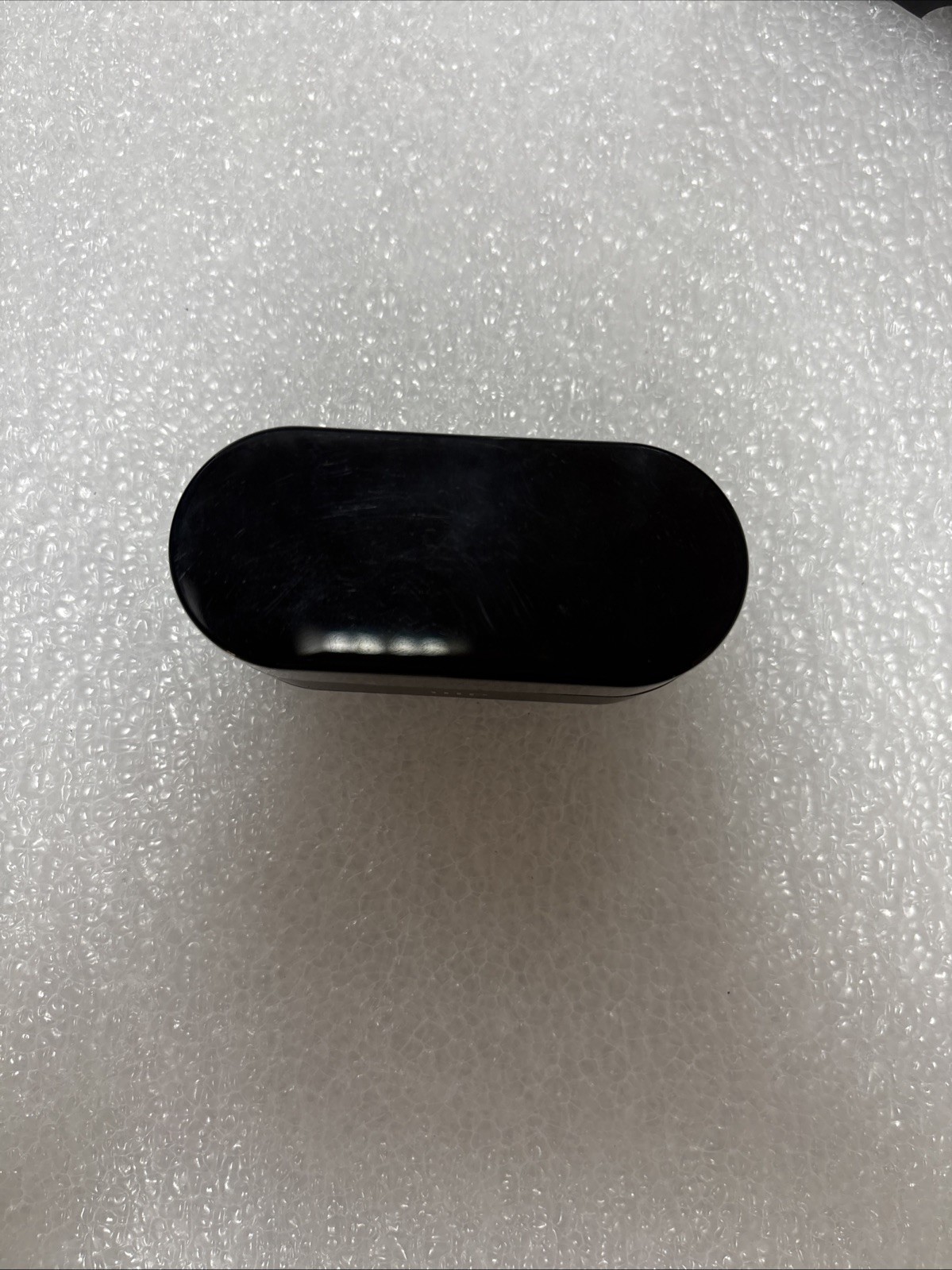 True Wireless Earphones Black with Charging Case Stereo Sound 4.5 hours battery