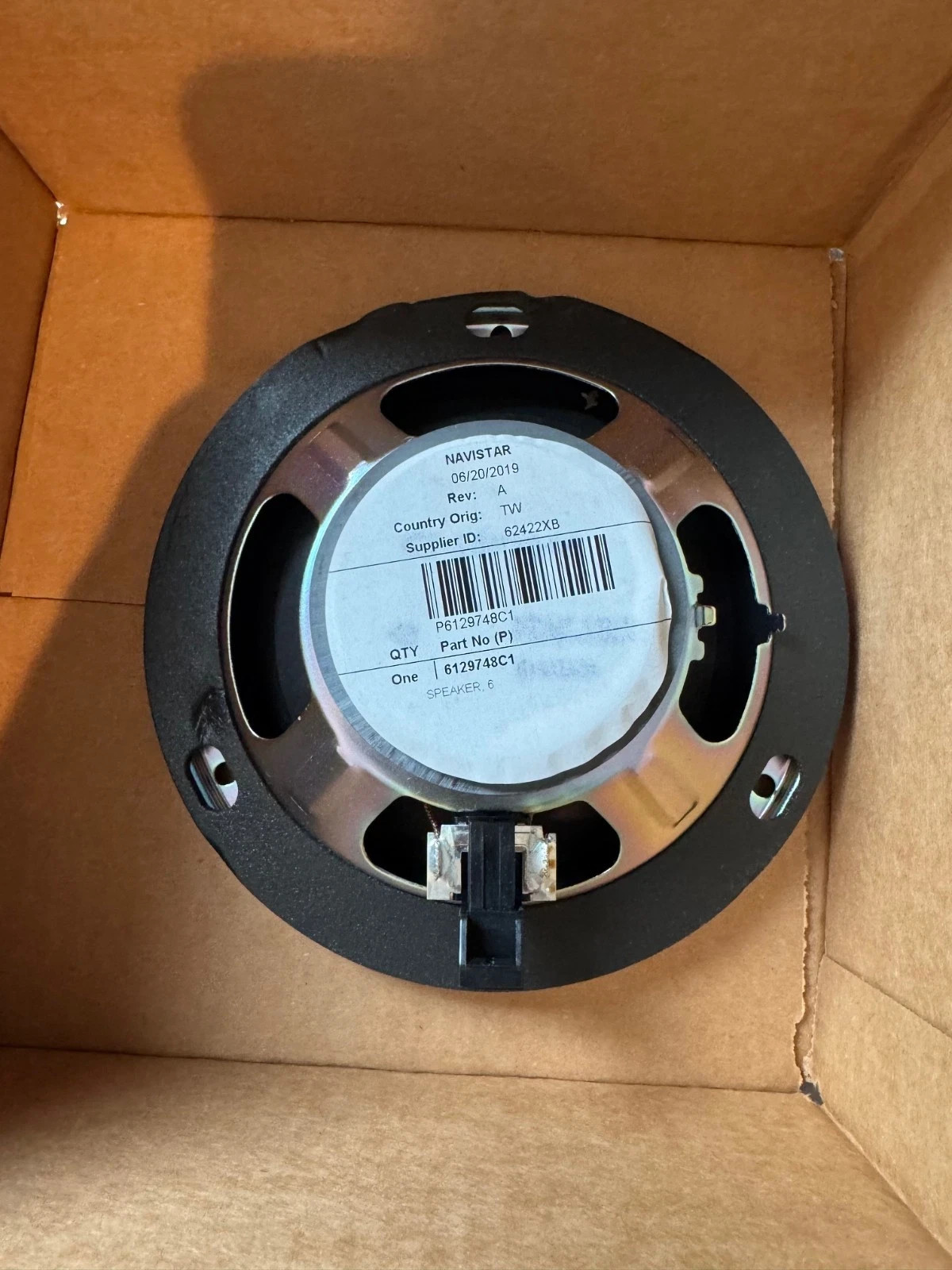 International 6129748C1 Speaker,Radio , 6.5 Inch