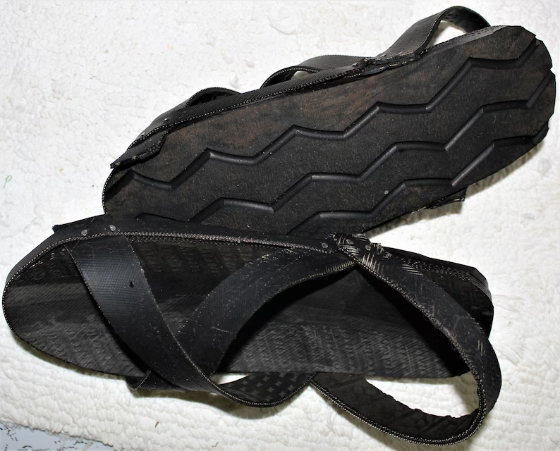 Maasai Handmade Men's Recycled Tire/Tyre Akala Sandals