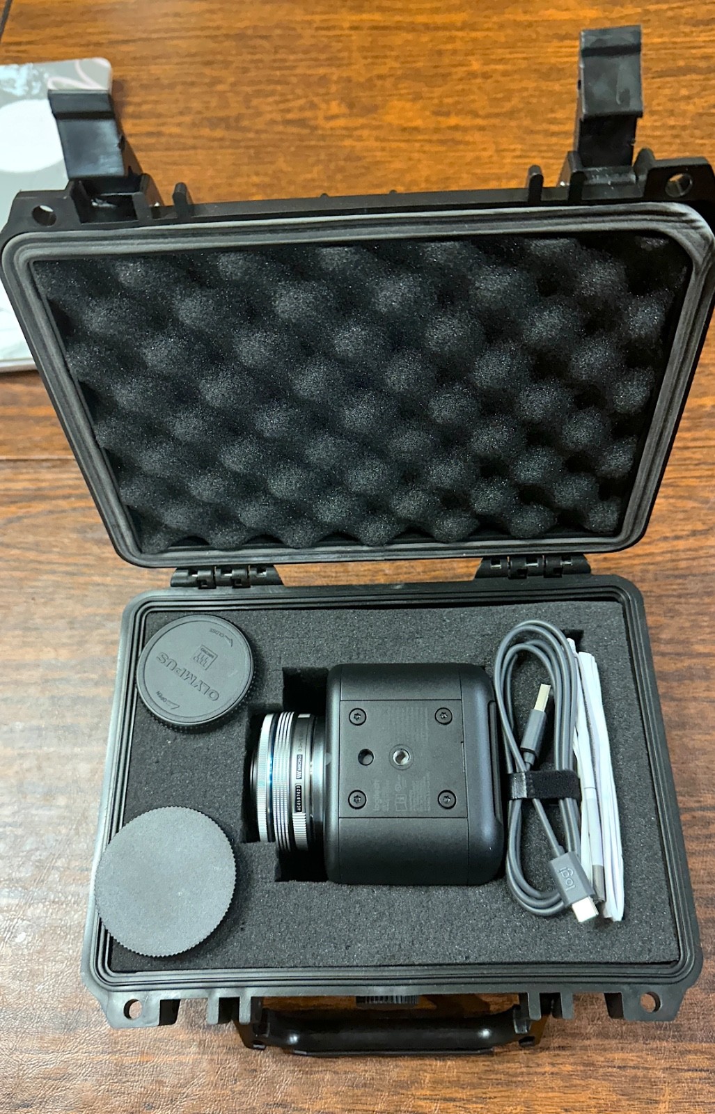 Logitech Mevo Core Wireless Live Streaming 4K Camera with 14-42mm Lens