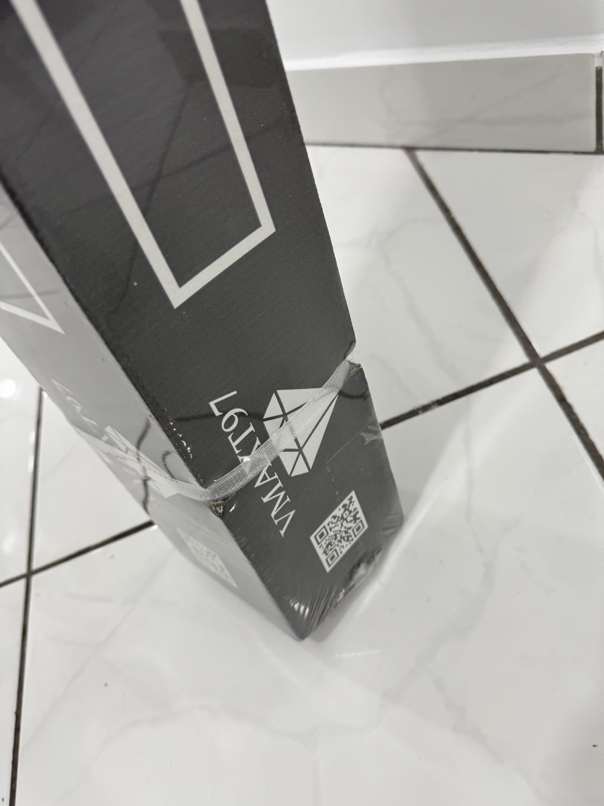 Elite Zero Edge Electric Tech Screen