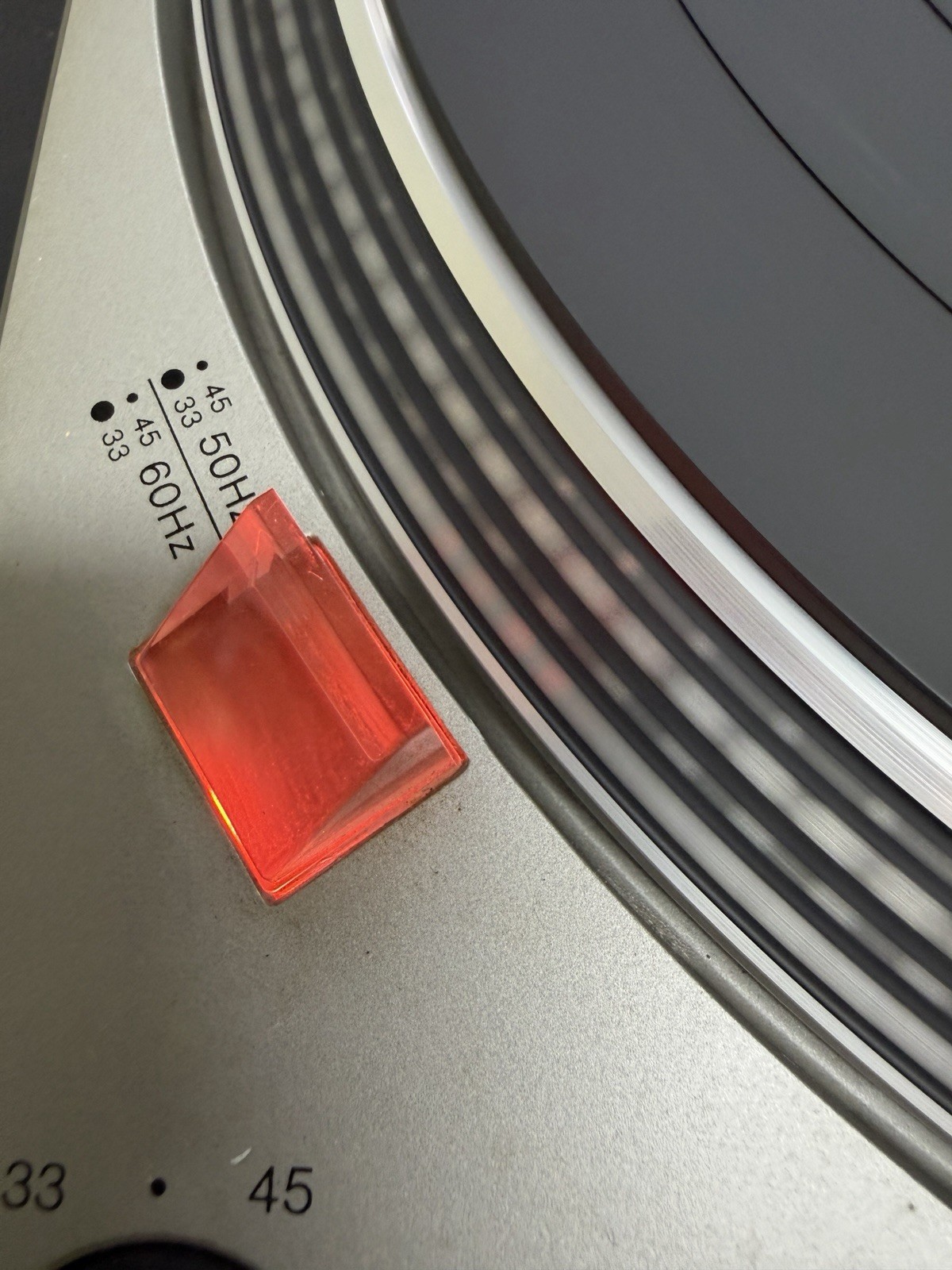 Vintage Technics SL-1650 Direct Drive Automatic Turntable Stacking Spindle READ