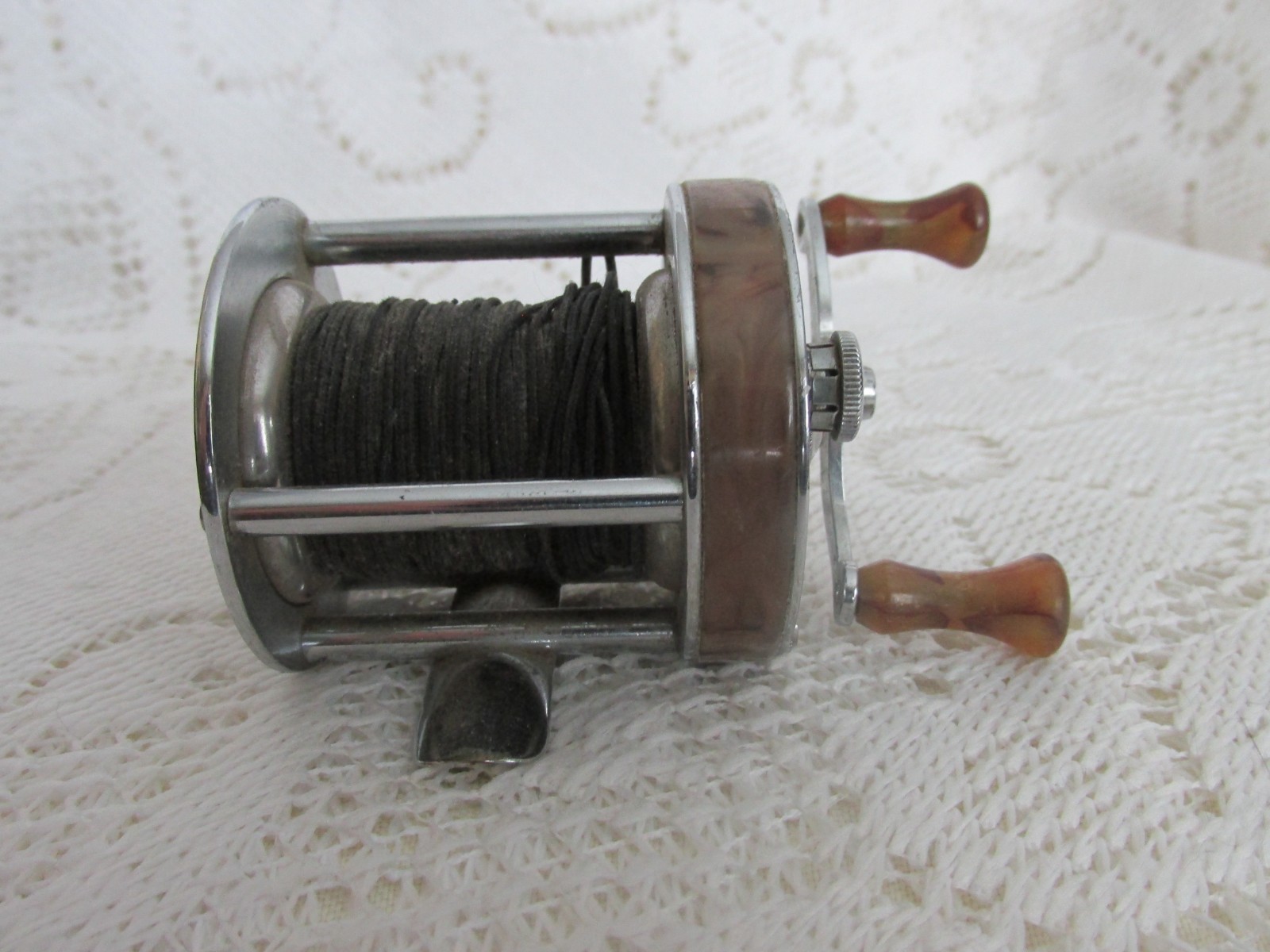 Vintage Wards Sports King Model 60 No.60-6326 Fishing Reel
