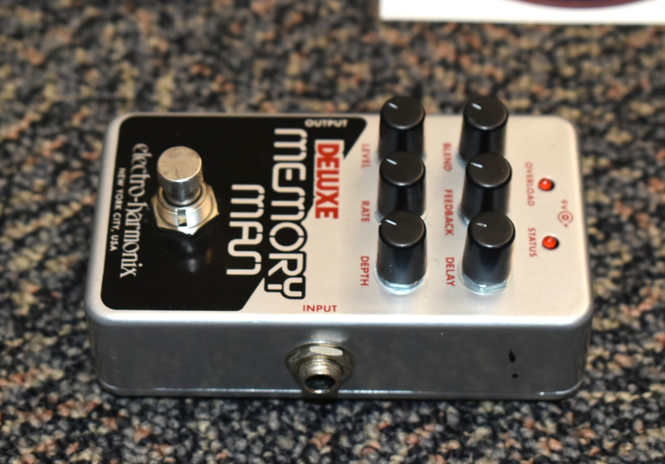 Electro-Harmonix EHX Nano Deluxe Memory Man Delay Guitar Effects Pedal. Nice!