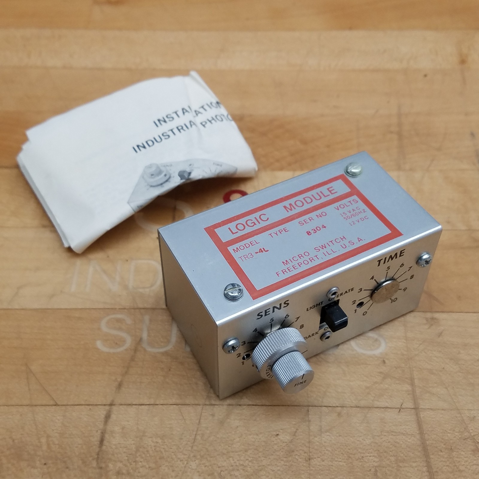 Micro Switch FE-TR3-4L Logic Module, 15Vac, 50/60Hz, 12Vdc, Ser No 8304 - NEW