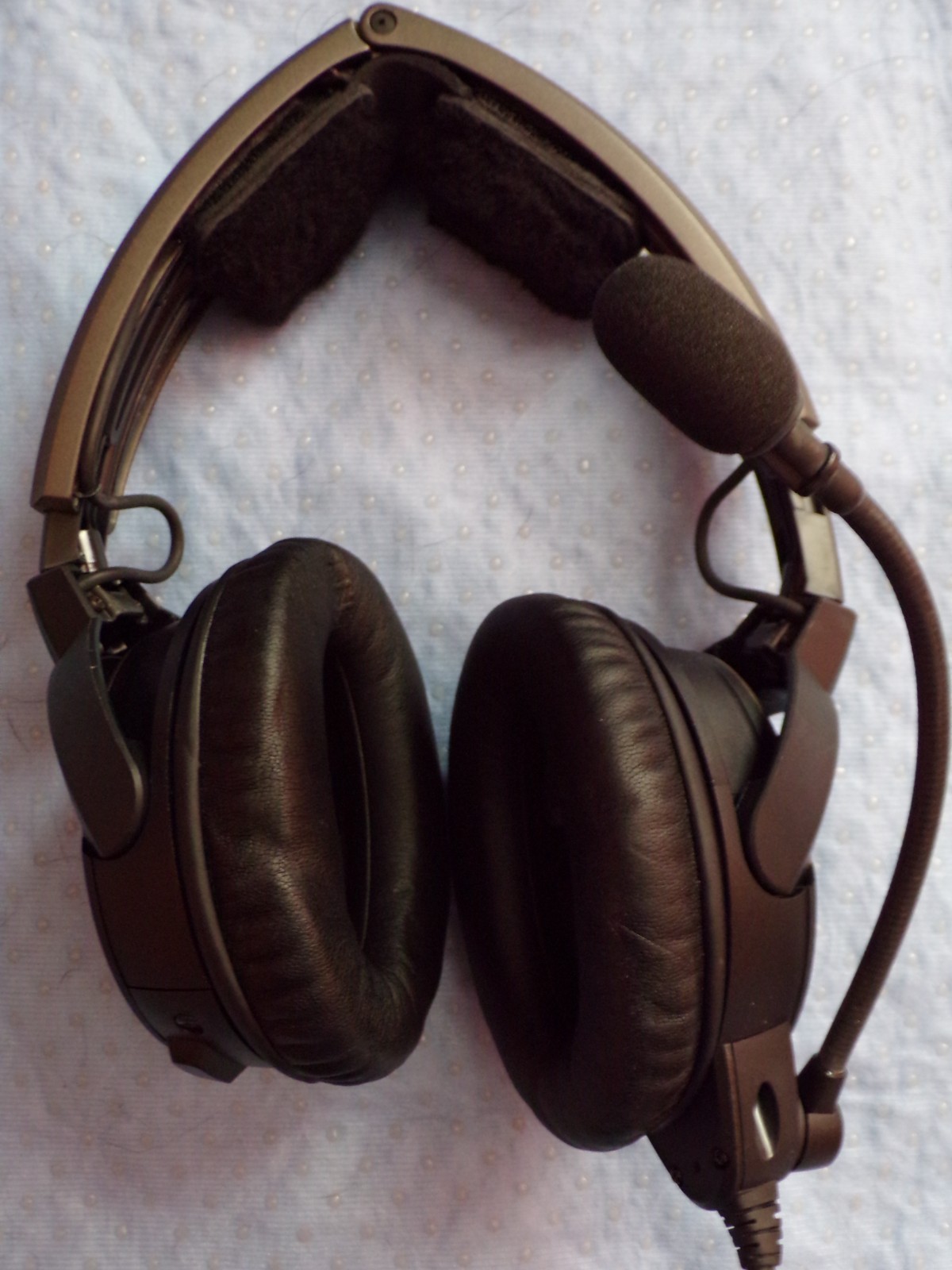 Bose A20 Aviation Headset with Bluetooth GA Dual Plug Cable - Black
