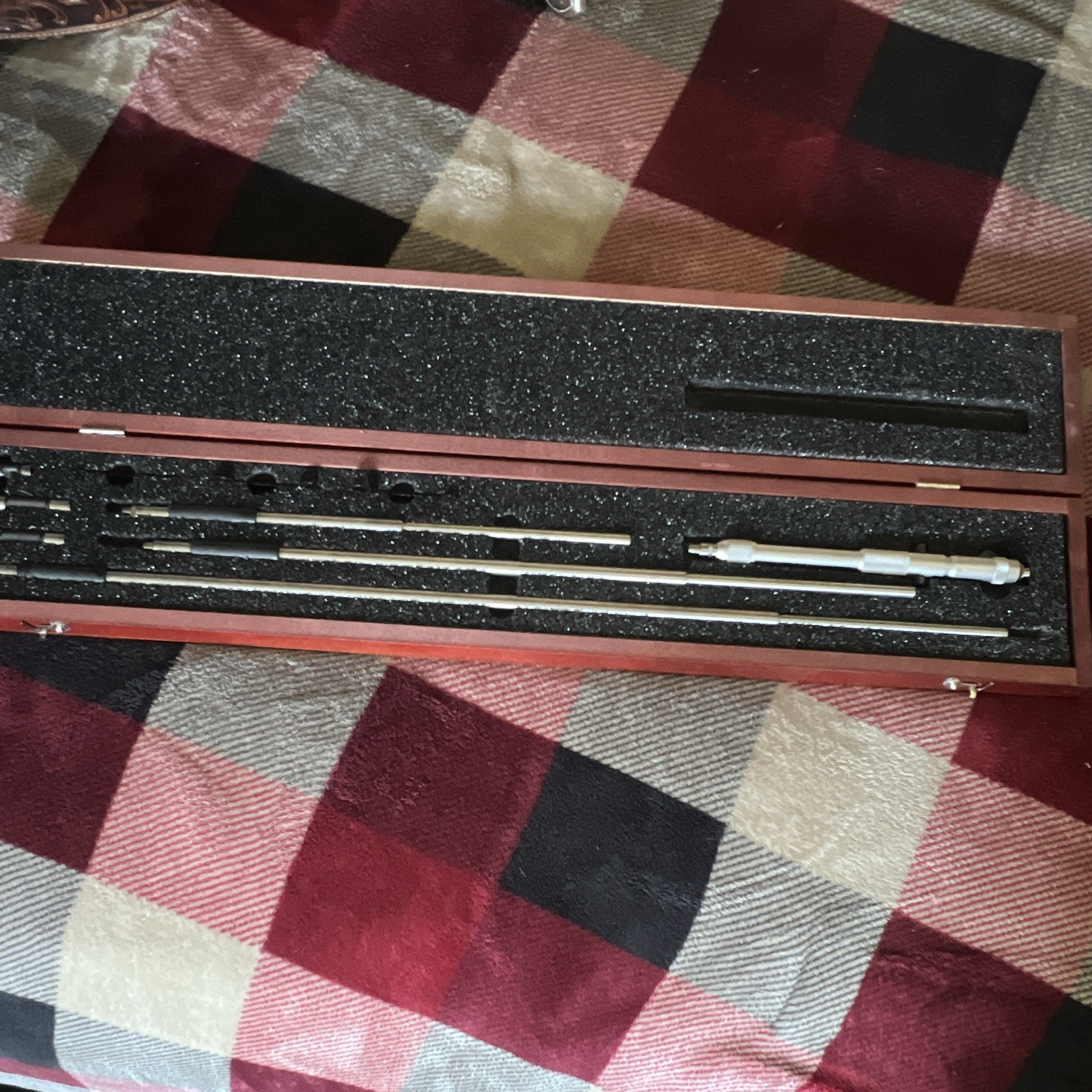 STARRETT 50554 | 2"-32" RANGE INSIDE MICROMETER SET 0.0010" GRADUATION