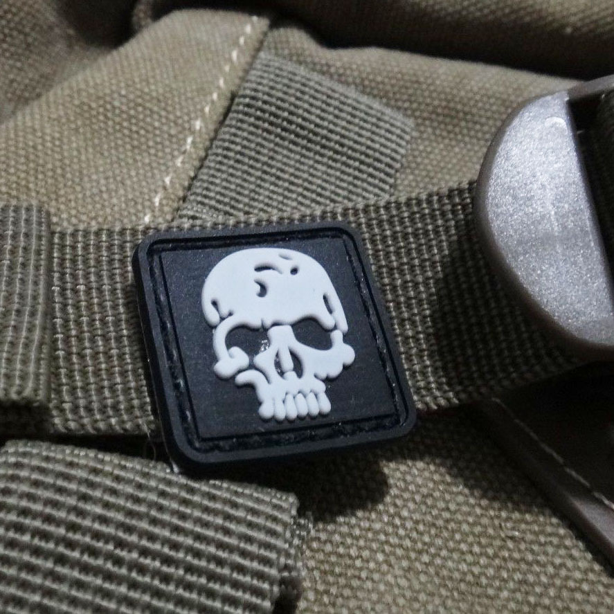 2 PCS PVC MINI Pirate SKULL DEATH Training USA US ARMY BADGE PATCH