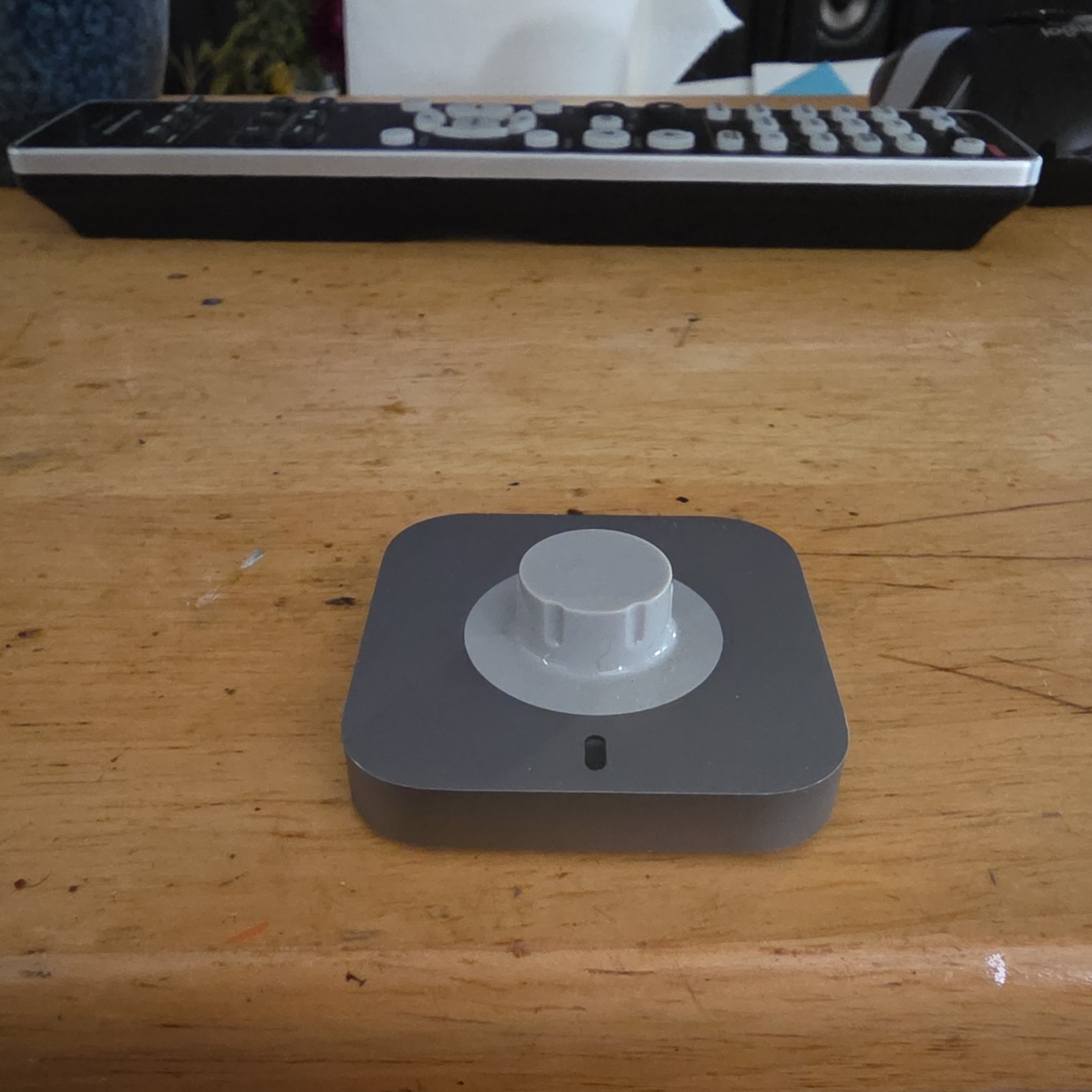 Oura Ring Charging Dock Size 6 USB-C Magnetic Charging LED Indicator Gray