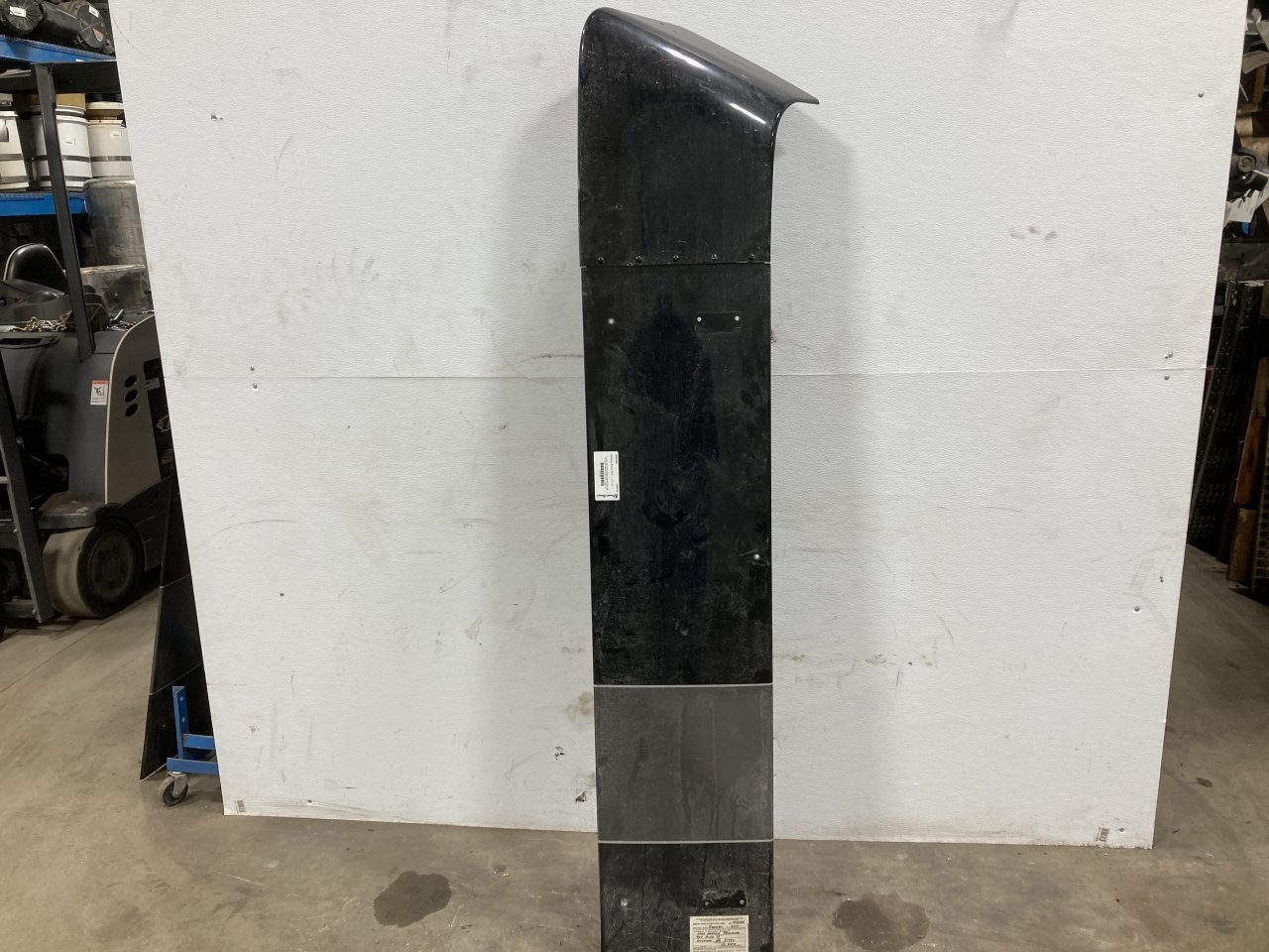 Peterbilt 386 COMPOSITE Right/Passenger BETWEEN CAB AND SLEEPER Panel