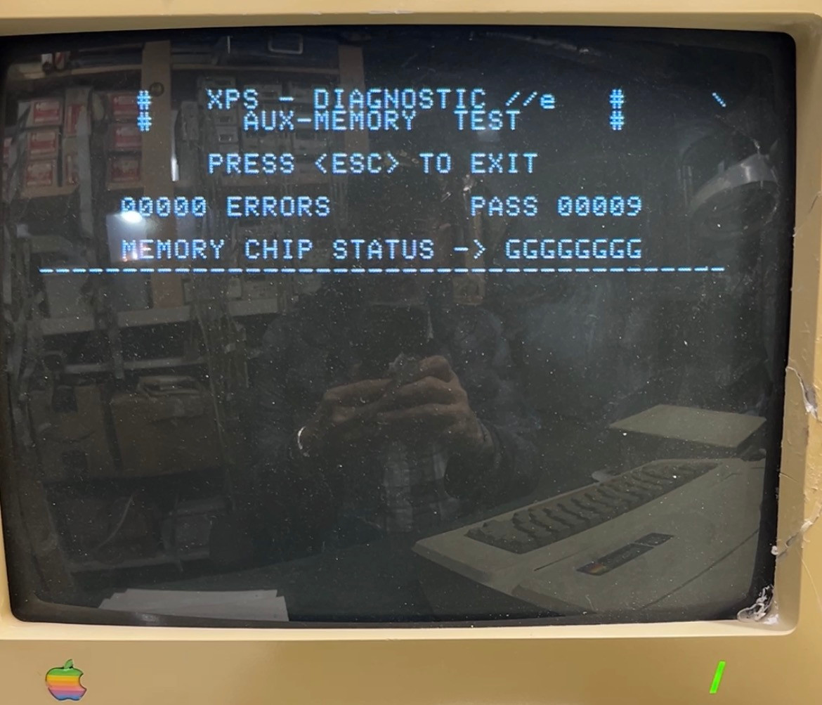 Apple IIe, 1984, SSC, Disk I/O, 64K/80Col, Unidisk, Software