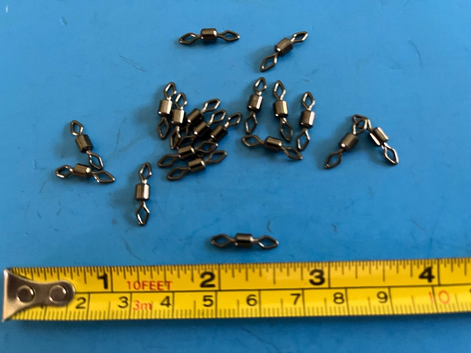 20- Mustad Rolling Swivel with Diamond Eye Size 8  75-lb  Swivels