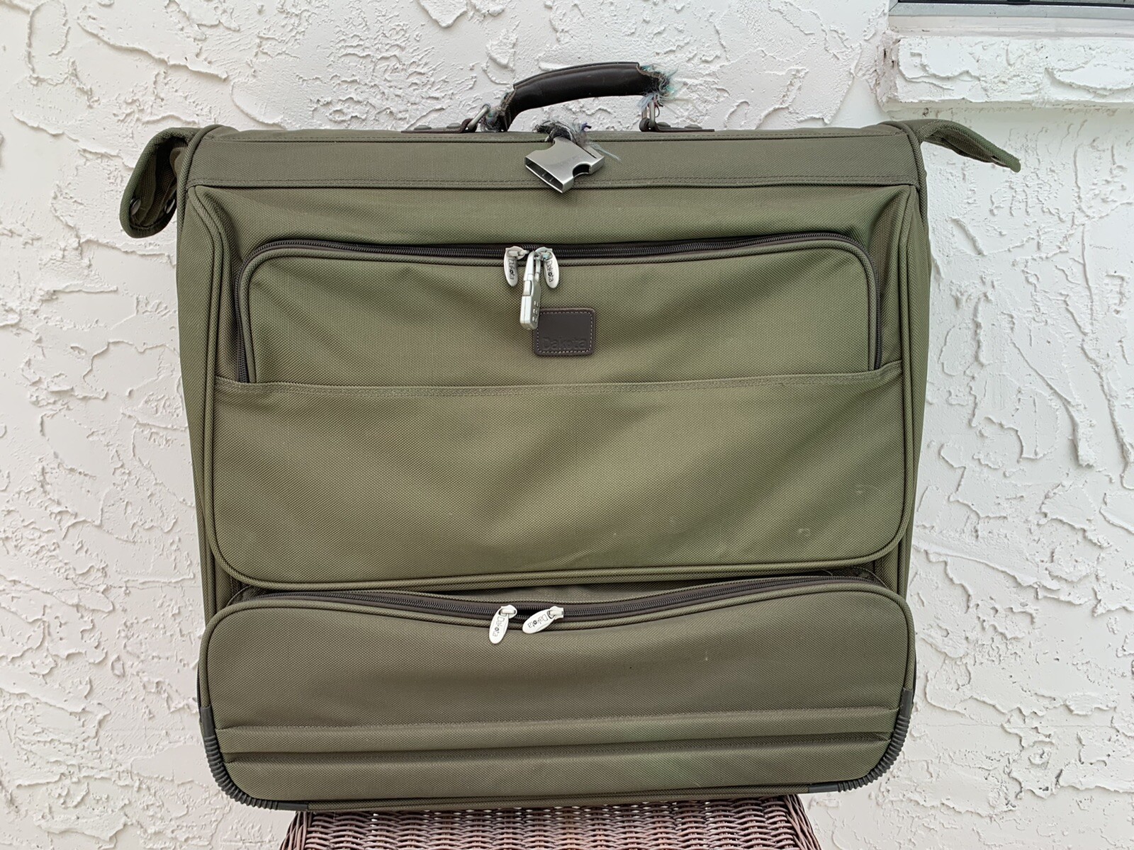 Dakota Large Ballistic Nylon 24" Wheeled Garment Bag Wardrobe