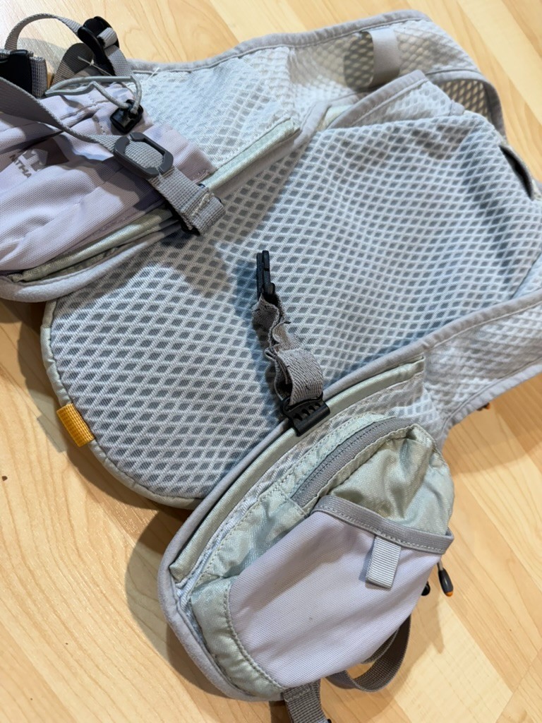 Nathan Endurance Pack Gray No Bladder