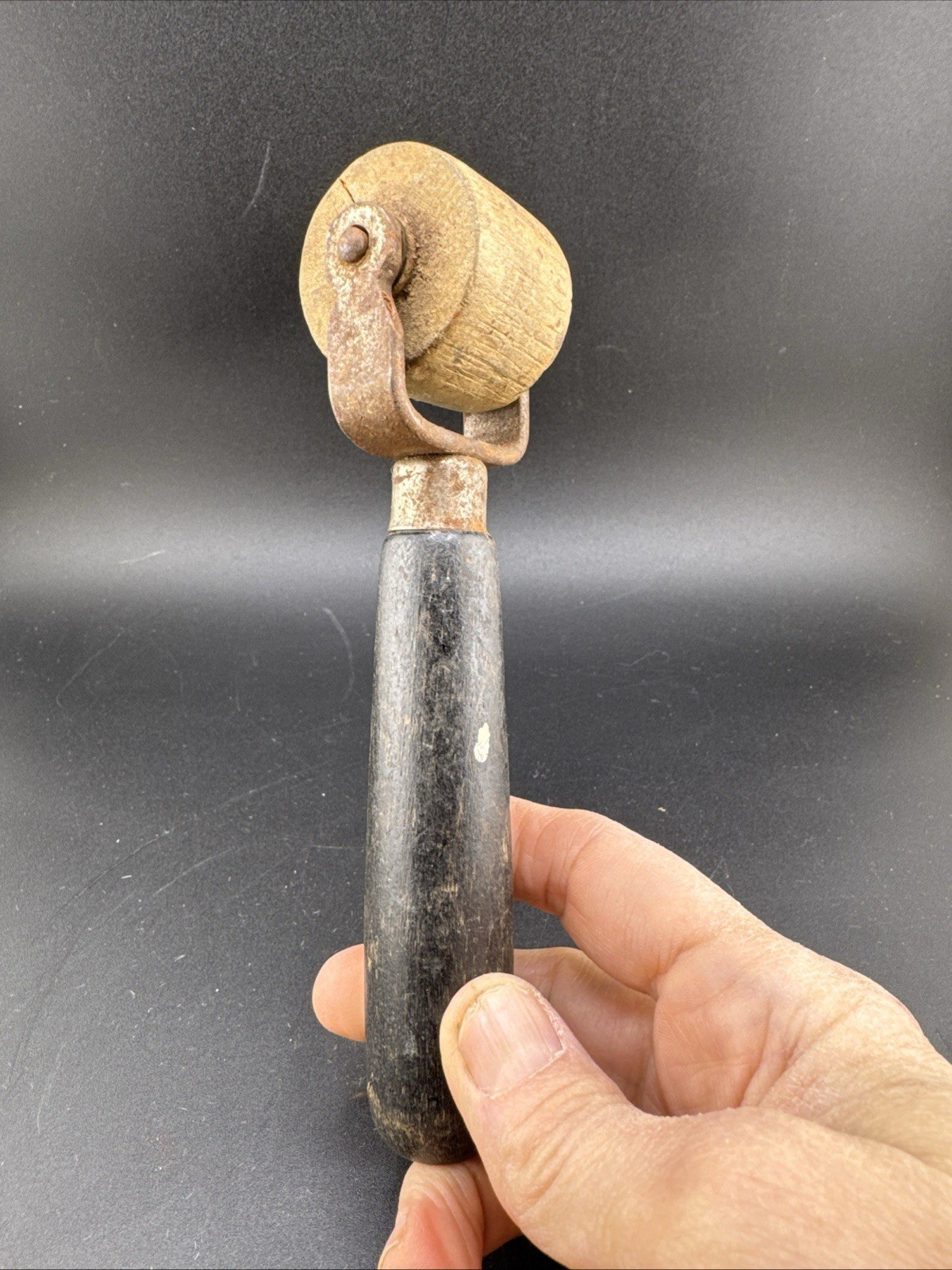 VINTAGE WOOD SEAM ROLLER TOOL - MADE IN USA 📦