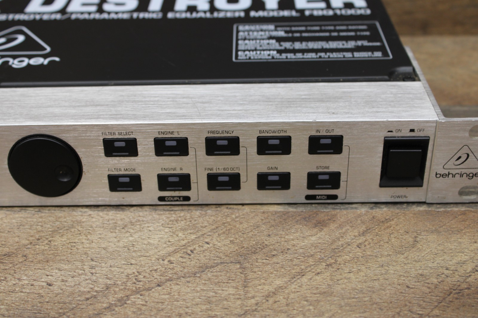 Behringer Automatic Feedback Destroyer Preametric EQ FBQ1000