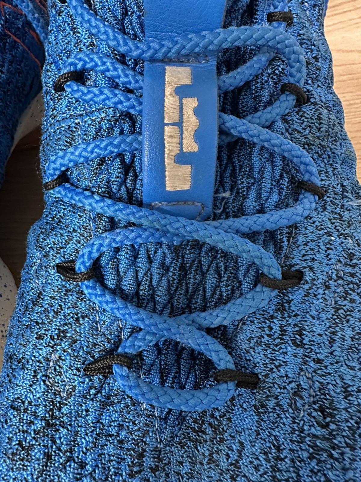 Nike LeBron 15 Hardwood Classics 2017 897648-400 Men's Size 14