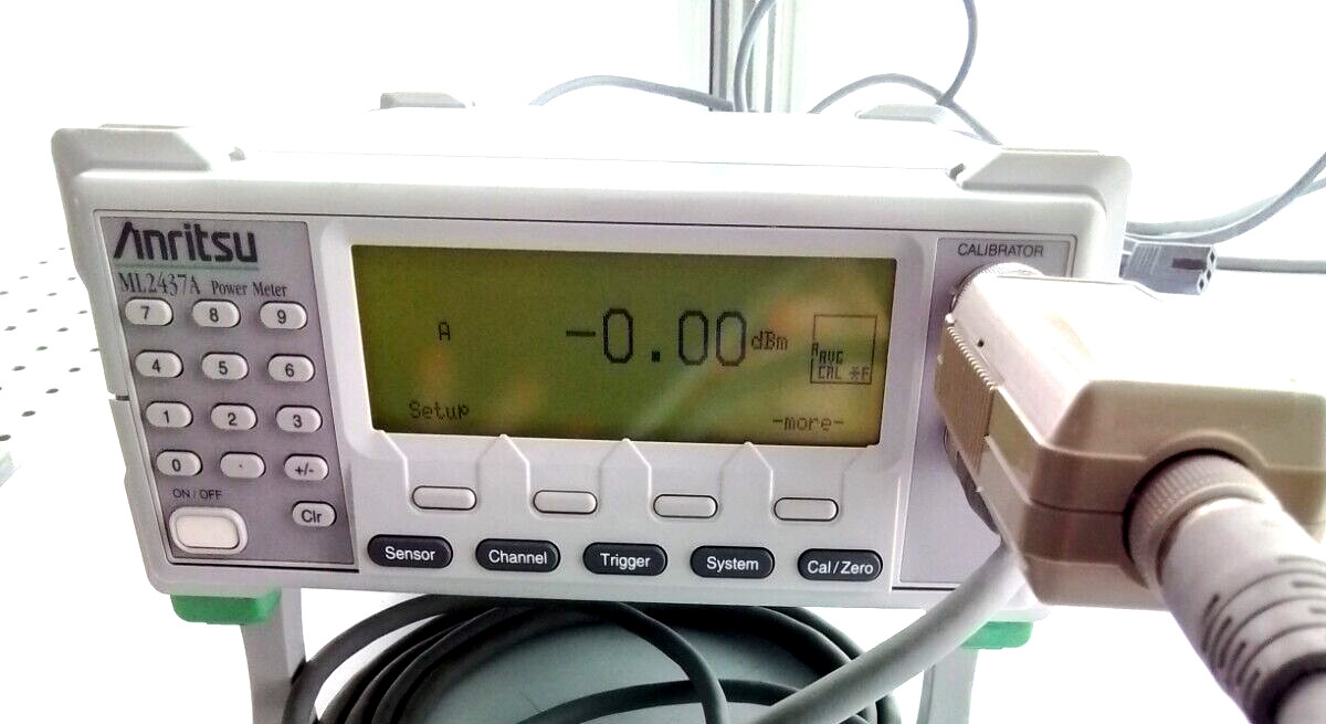 Anritsu ML2437A power meter  (no cable and no head) new , old stock 2007