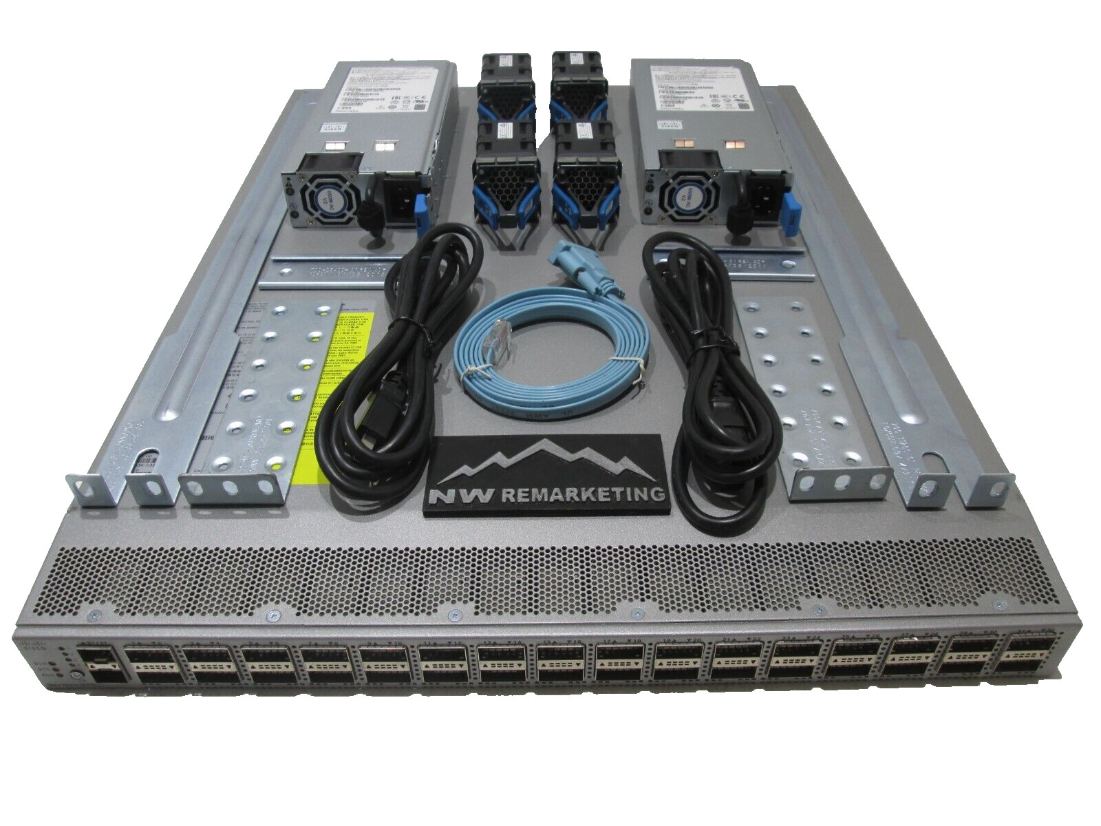 Cisco N3K-C3232C Nexus 3232C 32 x 100G, 1RU switch Dual AC and rail kit